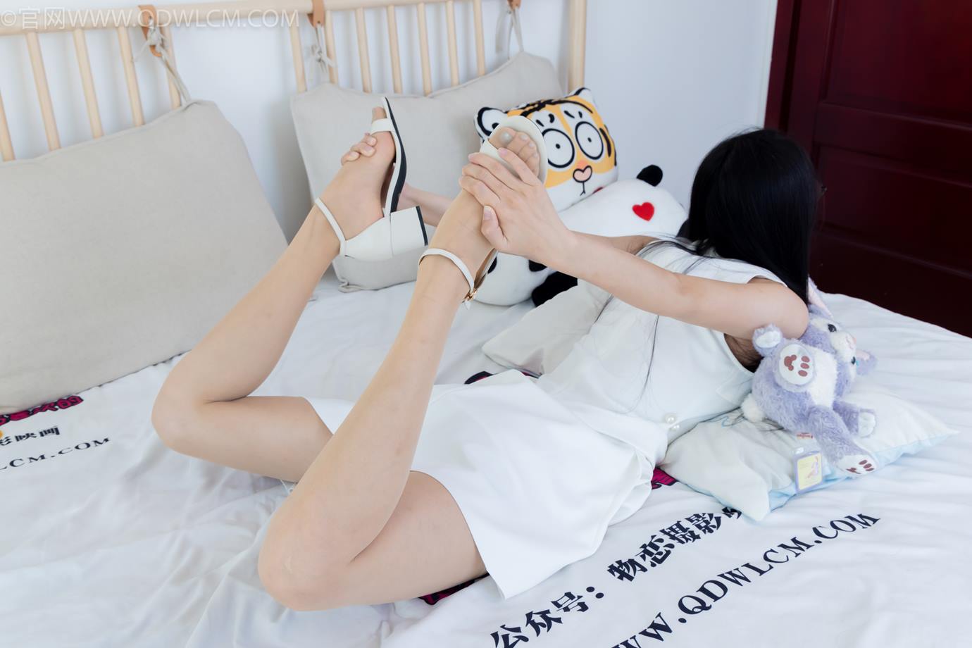 图片[91]-物恋传媒 NO.2320 茯苓-凉鞋、薄肉丝、裸足、皮筋绑脚以及挠脚心剧情[128P] – 速更版-美库