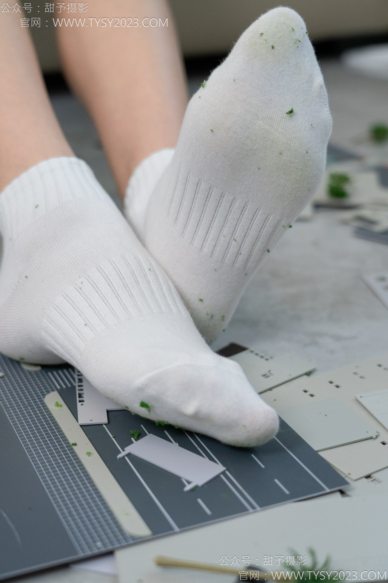 图片[13]-甜予摄影 NO.148 咖啡豆-靴子、白棉袜、裸足[133P] – 速更版-美库