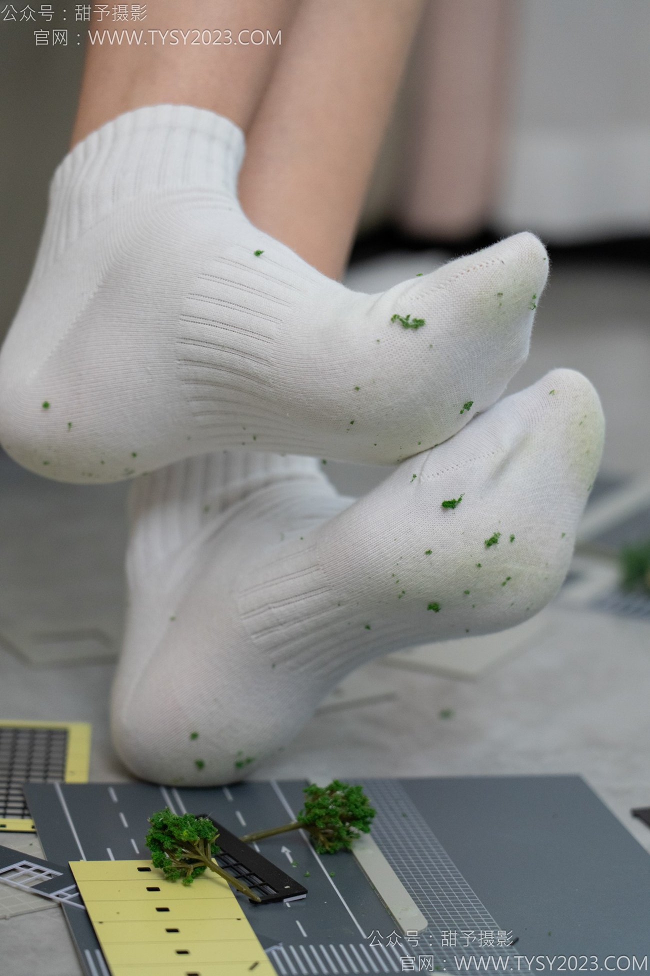图片[32]-甜予摄影 NO.148 咖啡豆-靴子、白棉袜、裸足[133P] – 速更版-美库