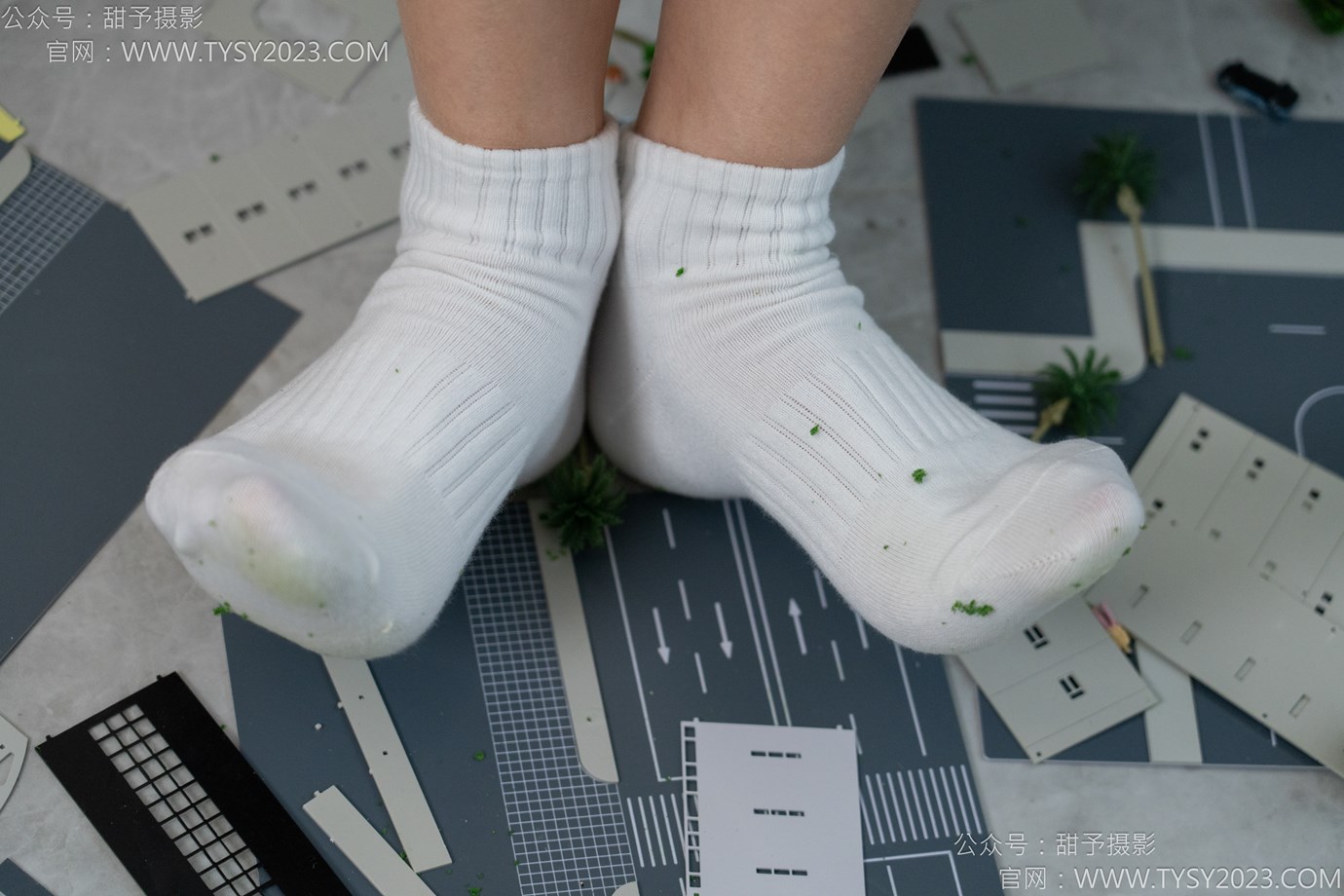 图片[83]-甜予摄影 NO.148 咖啡豆-靴子、白棉袜、裸足[133P] – 速更版-美库