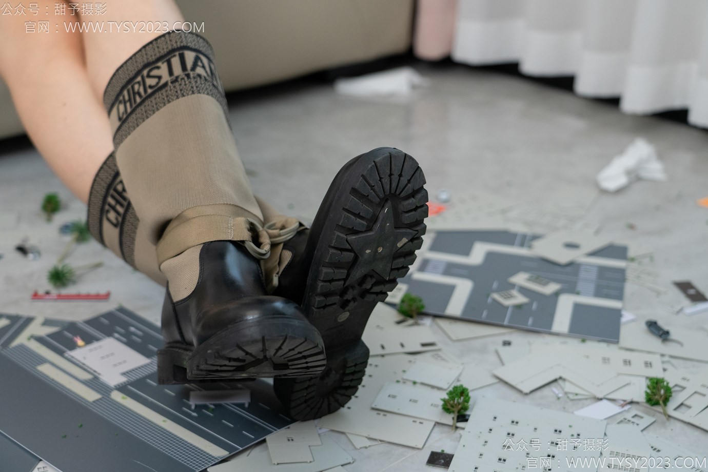 图片[101]-甜予摄影 NO.148 咖啡豆-靴子、白棉袜、裸足[133P] – 速更版-美库