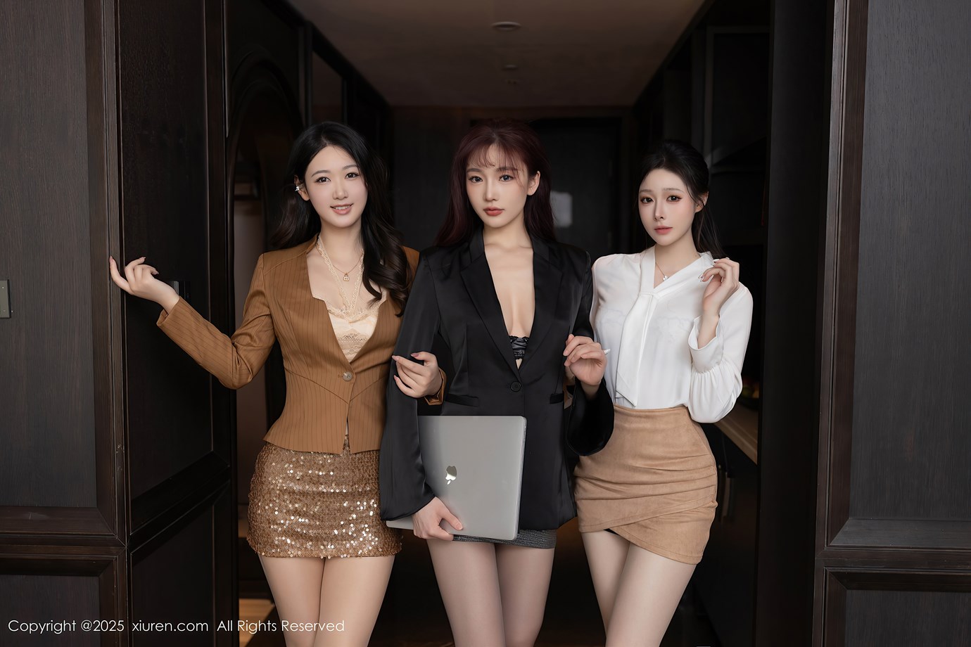 图片[18]-[Xiuren秀人网]2025.04.30 NO.10233 小逗逗 模特合集[23+1P] – 速更版-美库