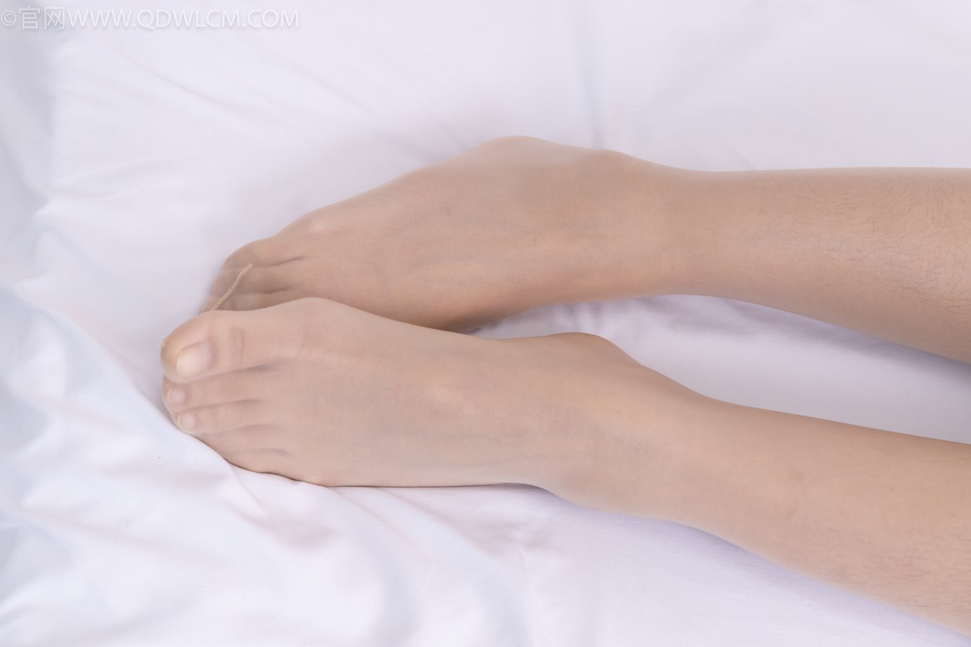 图片[106]-物恋传媒 NO.2321 岚岚-高跟凉鞋、薄肉丝、抹婴儿油以及踩香蕉剧情[116P] – 速更版-美库