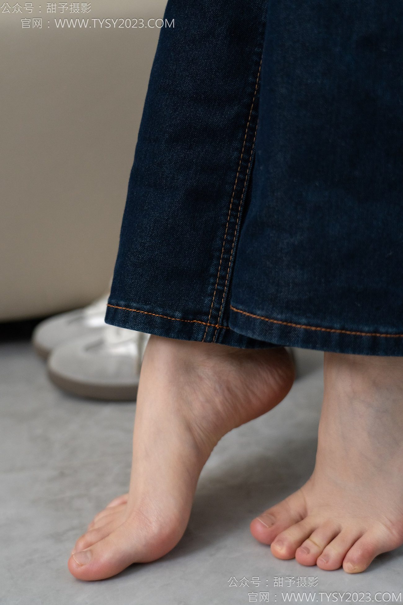图片[14]-甜予摄影 NO.149 诺诺-板鞋、白棉袜、裸足[69P] – 速更版-美库