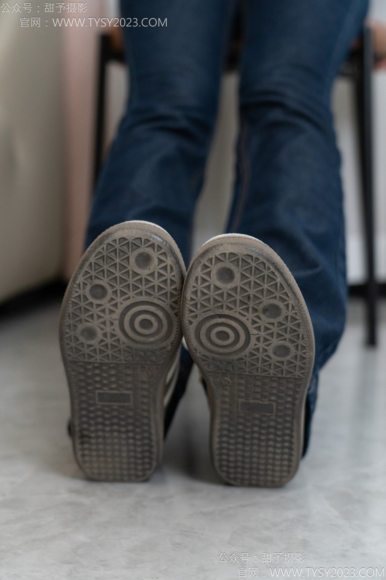 图片[16]-甜予摄影 NO.149 诺诺-板鞋、白棉袜、裸足[69P] – 速更版-美库