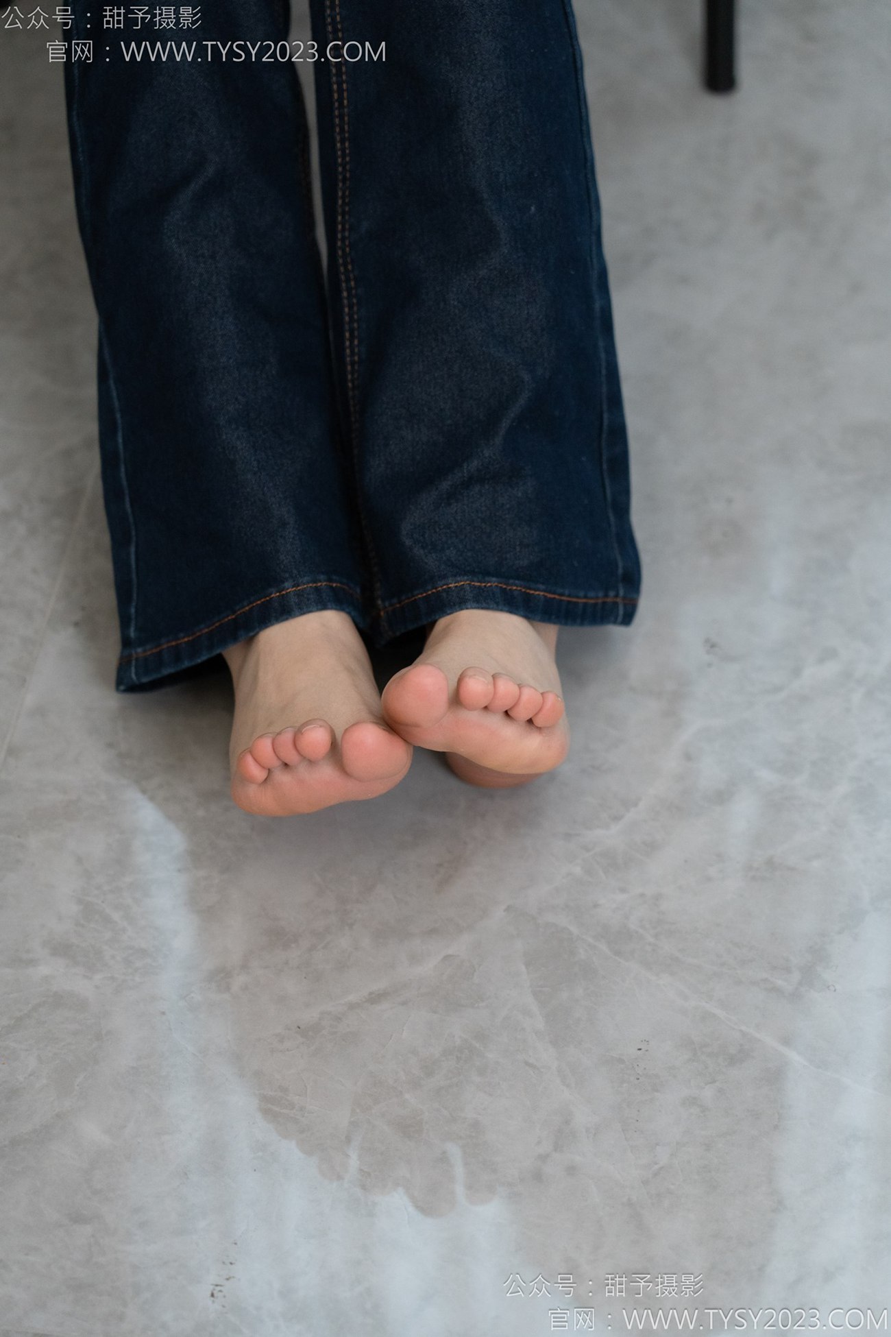 图片[24]-甜予摄影 NO.149 诺诺-板鞋、白棉袜、裸足[69P] – 速更版-美库