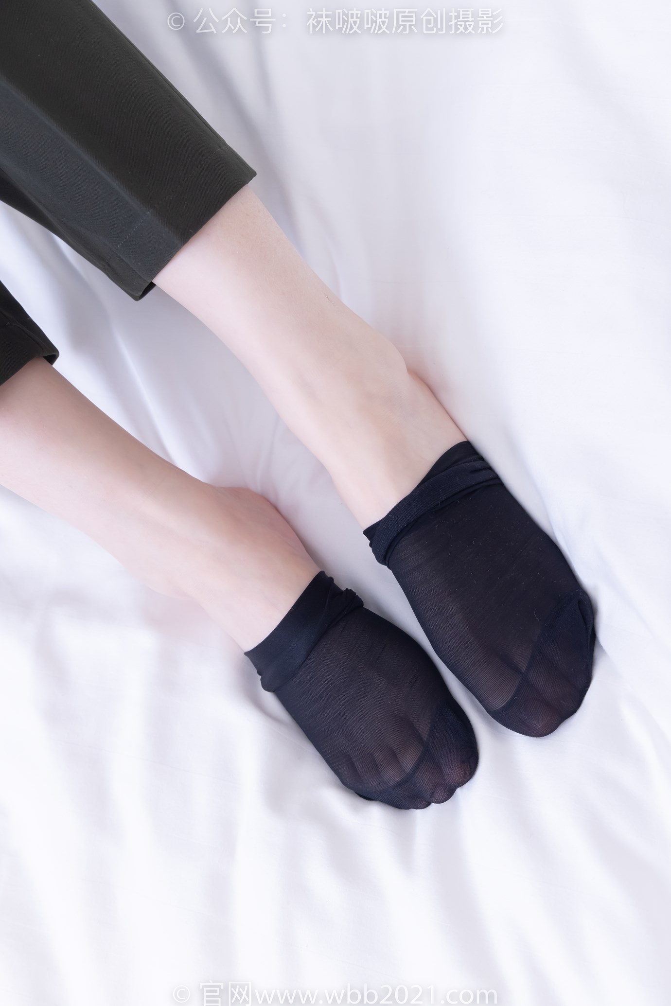 图片[24]-[BoBoSocks袜啵啵]NO.529 甜甜圈-高跟鞋、短黑丝、裸足、半蹲半脱袜子剧情[118P] – 速更版-美库