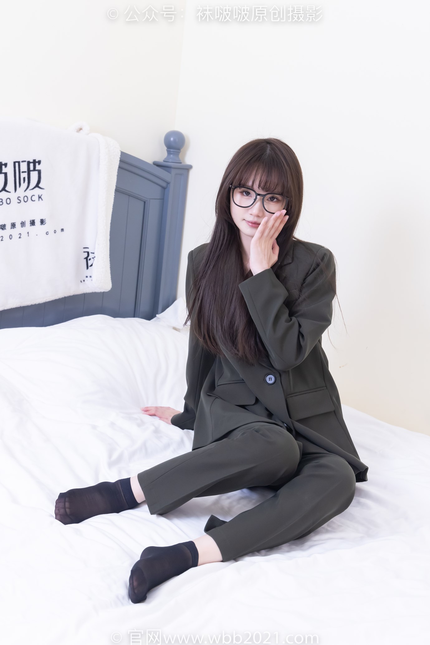 图片[29]-[BoBoSocks袜啵啵]NO.529 甜甜圈-高跟鞋、短黑丝、裸足、半蹲半脱袜子剧情[118P] – 速更版-美库