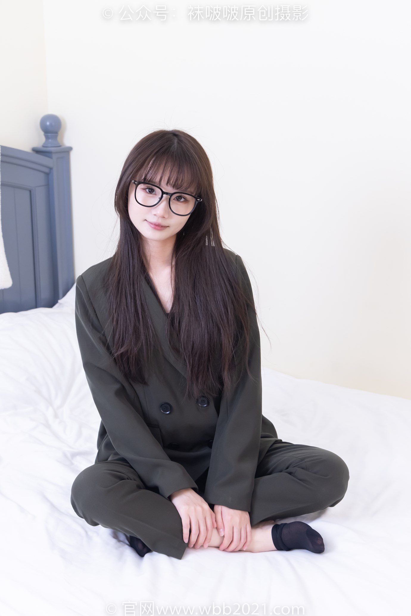 图片[31]-[BoBoSocks袜啵啵]NO.529 甜甜圈-高跟鞋、短黑丝、裸足、半蹲半脱袜子剧情[118P] – 速更版-美库