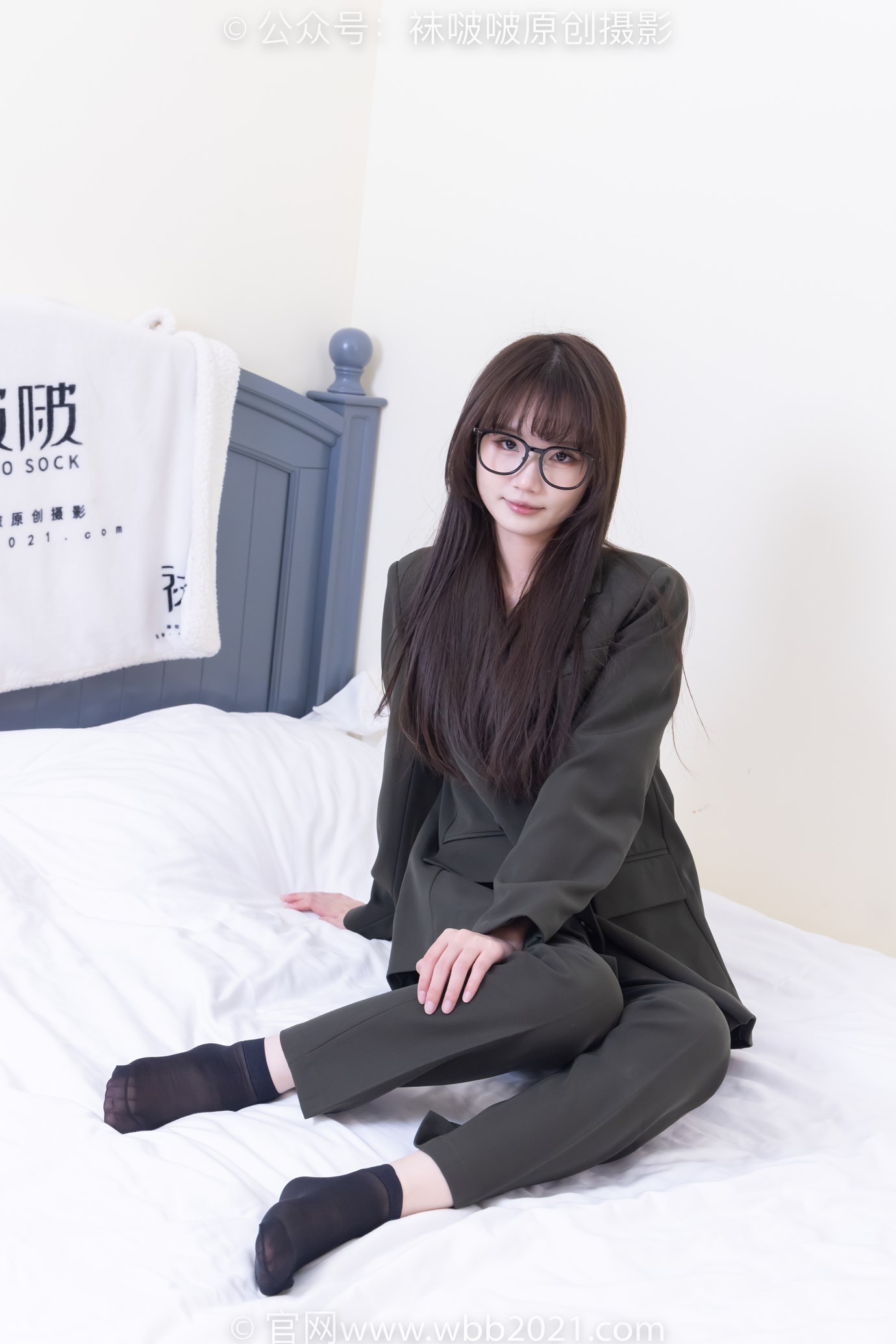 图片[33]-[BoBoSocks袜啵啵]NO.529 甜甜圈-高跟鞋、短黑丝、裸足、半蹲半脱袜子剧情[118P] – 速更版-美库