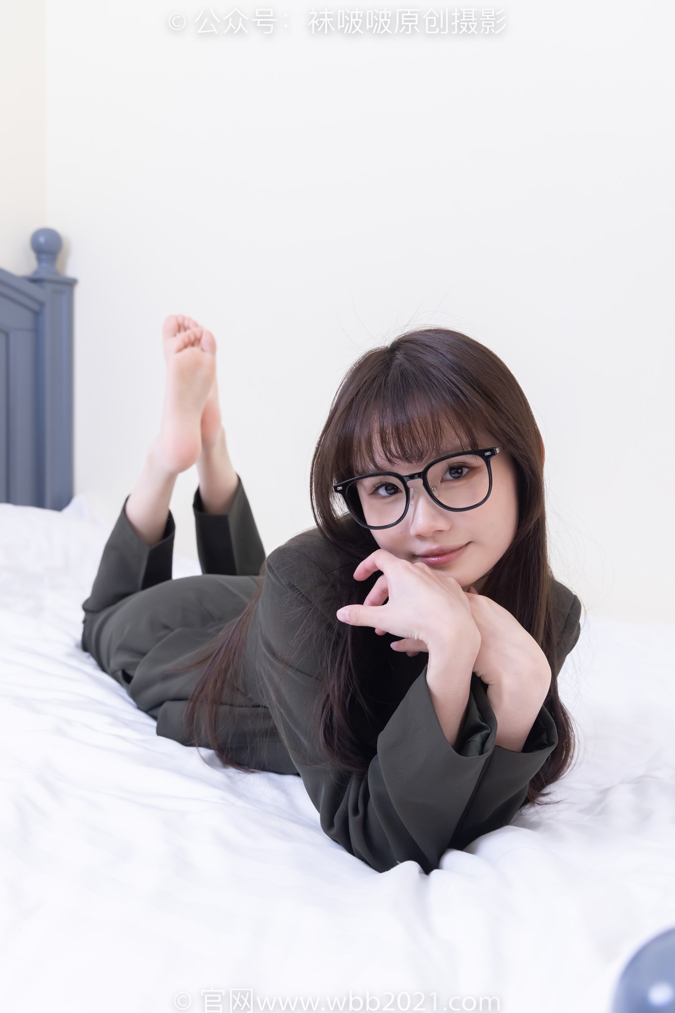 图片[34]-[BoBoSocks袜啵啵]NO.529 甜甜圈-高跟鞋、短黑丝、裸足、半蹲半脱袜子剧情[118P] – 速更版-美库