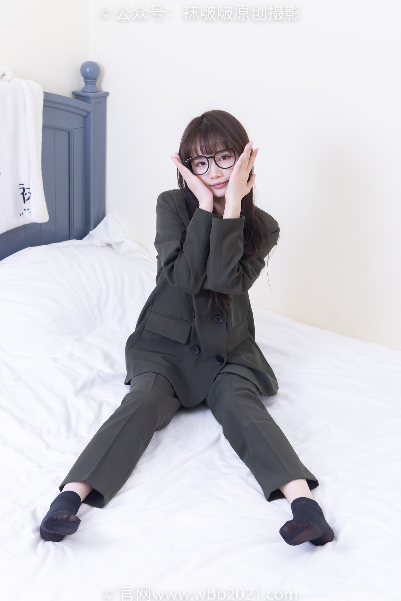 图片[52]-[BoBoSocks袜啵啵]NO.529 甜甜圈-高跟鞋、短黑丝、裸足、半蹲半脱袜子剧情[118P] – 速更版-美库