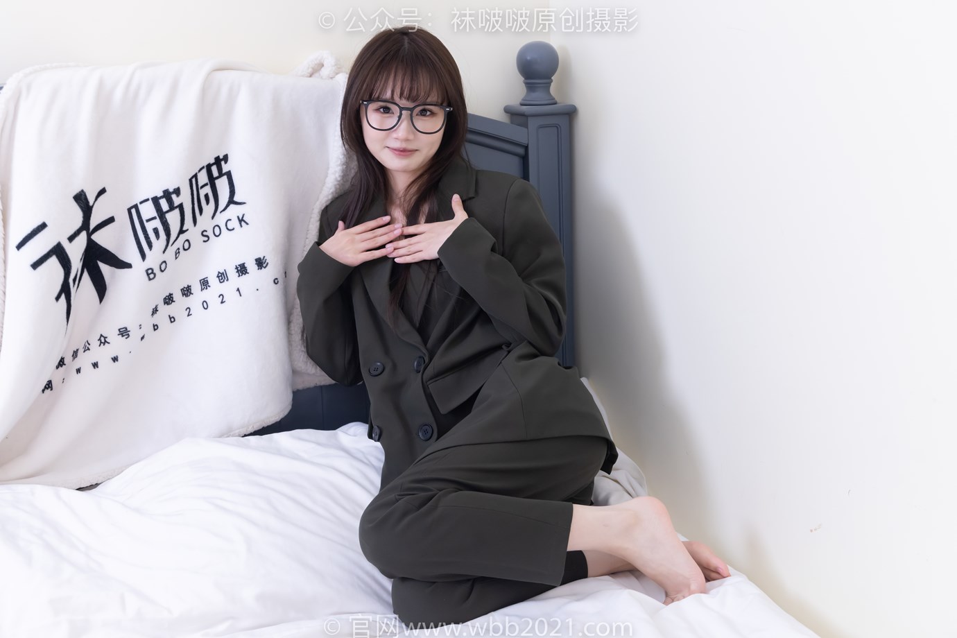 图片[96]-[BoBoSocks袜啵啵]NO.529 甜甜圈-高跟鞋、短黑丝、裸足、半蹲半脱袜子剧情[118P] – 速更版-美库