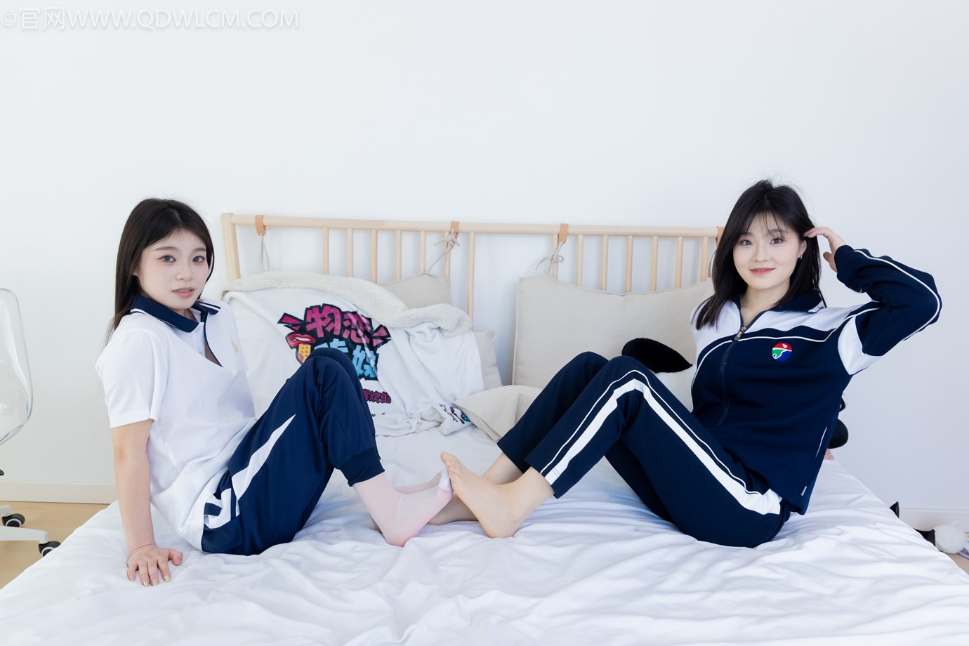 图片[73]-物恋传媒 NO.2322 闪闪青柠-帆布鞋、白棉袜、青柠薄肉丝、闪闪薄白丝[120P] – 速更版-美库