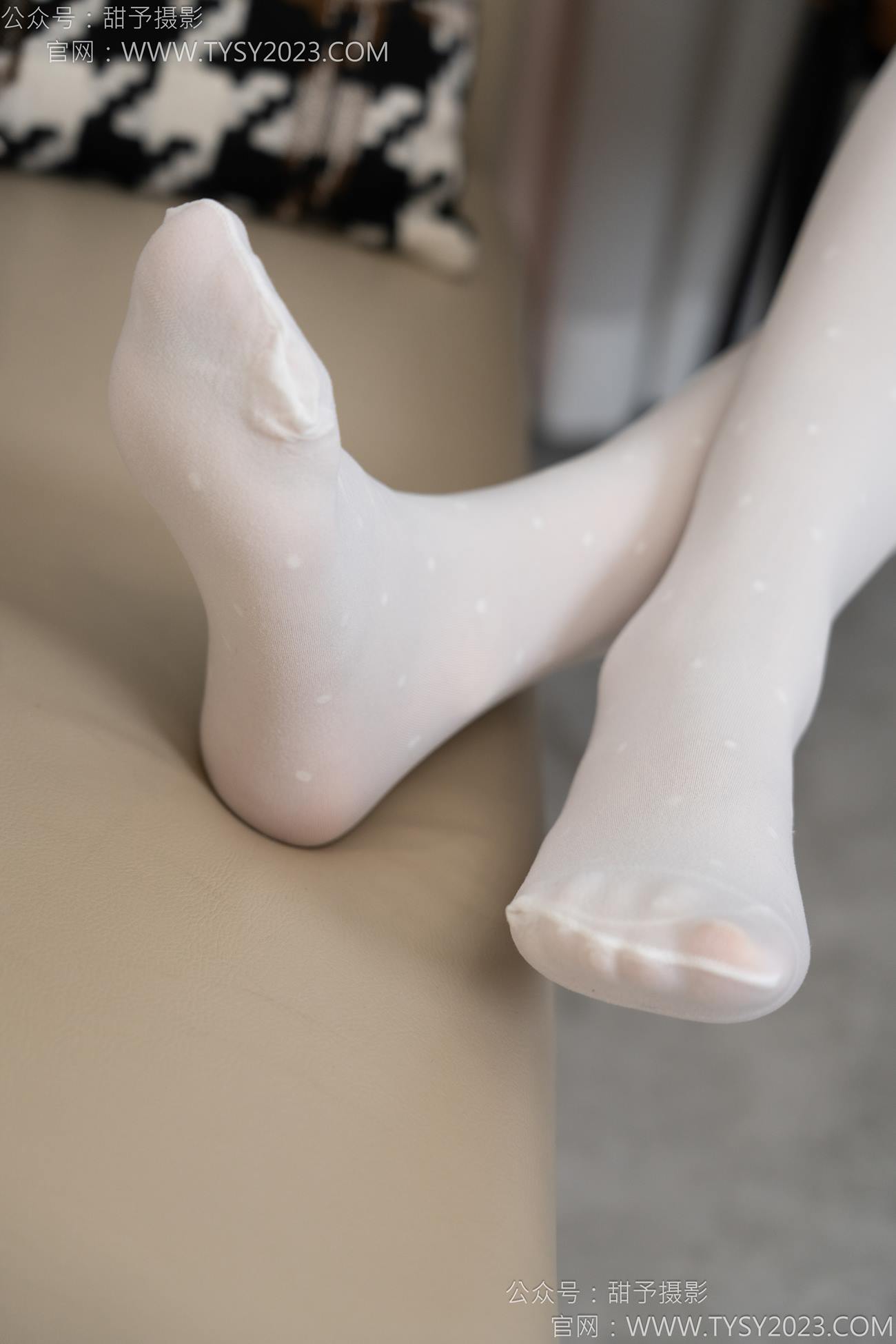 图片[101]-甜予摄影 NO.150 澜澜-皮鞋、大腿袜、小腿袜、波点白丝袜[131P] – 速更版-美库