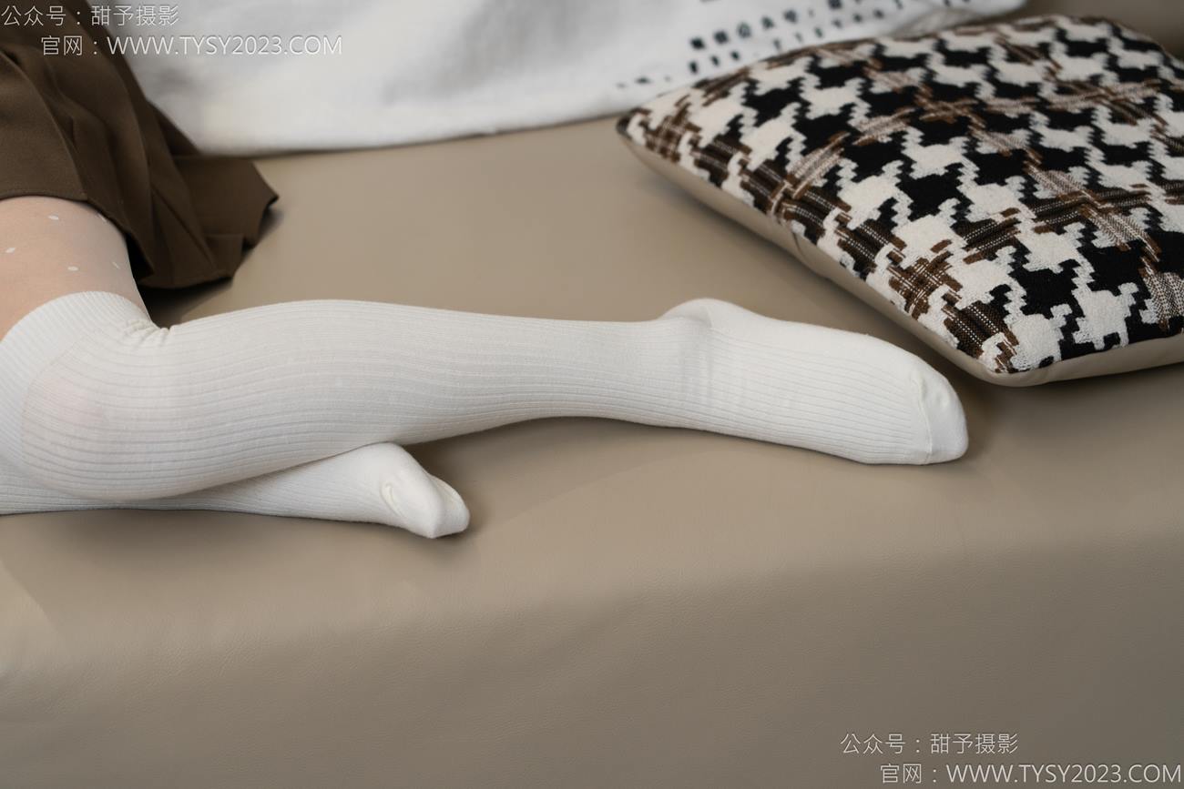 图片[107]-甜予摄影 NO.150 澜澜-皮鞋、大腿袜、小腿袜、波点白丝袜[131P] – 速更版-美库