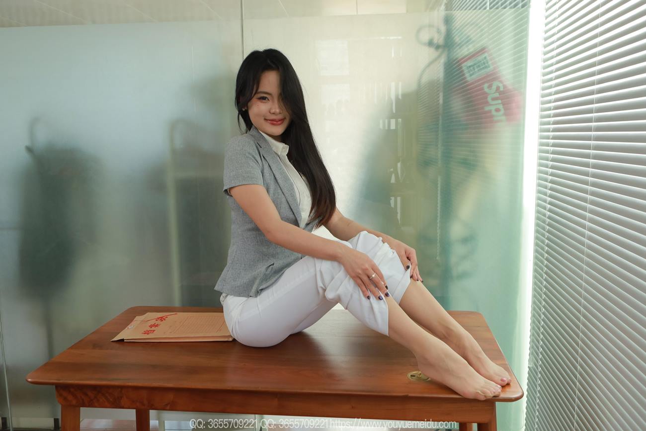 图片[22]-[IESS异思趣向] 2025.04.23 丝享家2035：兔兔《白色裤里丝》[72P] – 速更版-美库