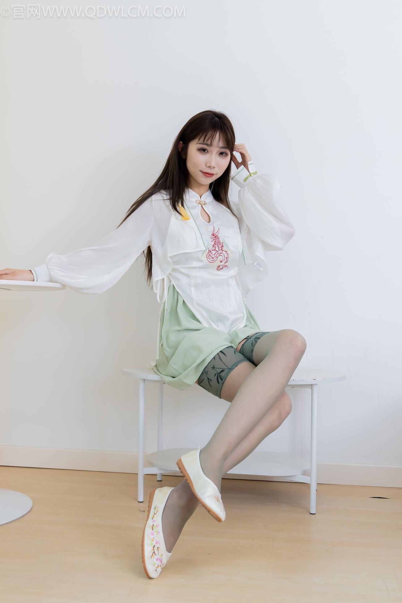 图片[11]-物恋传媒 NO.2323 泡泡-汉服、平底鞋、过膝丝袜[153P] – 速更版-美库