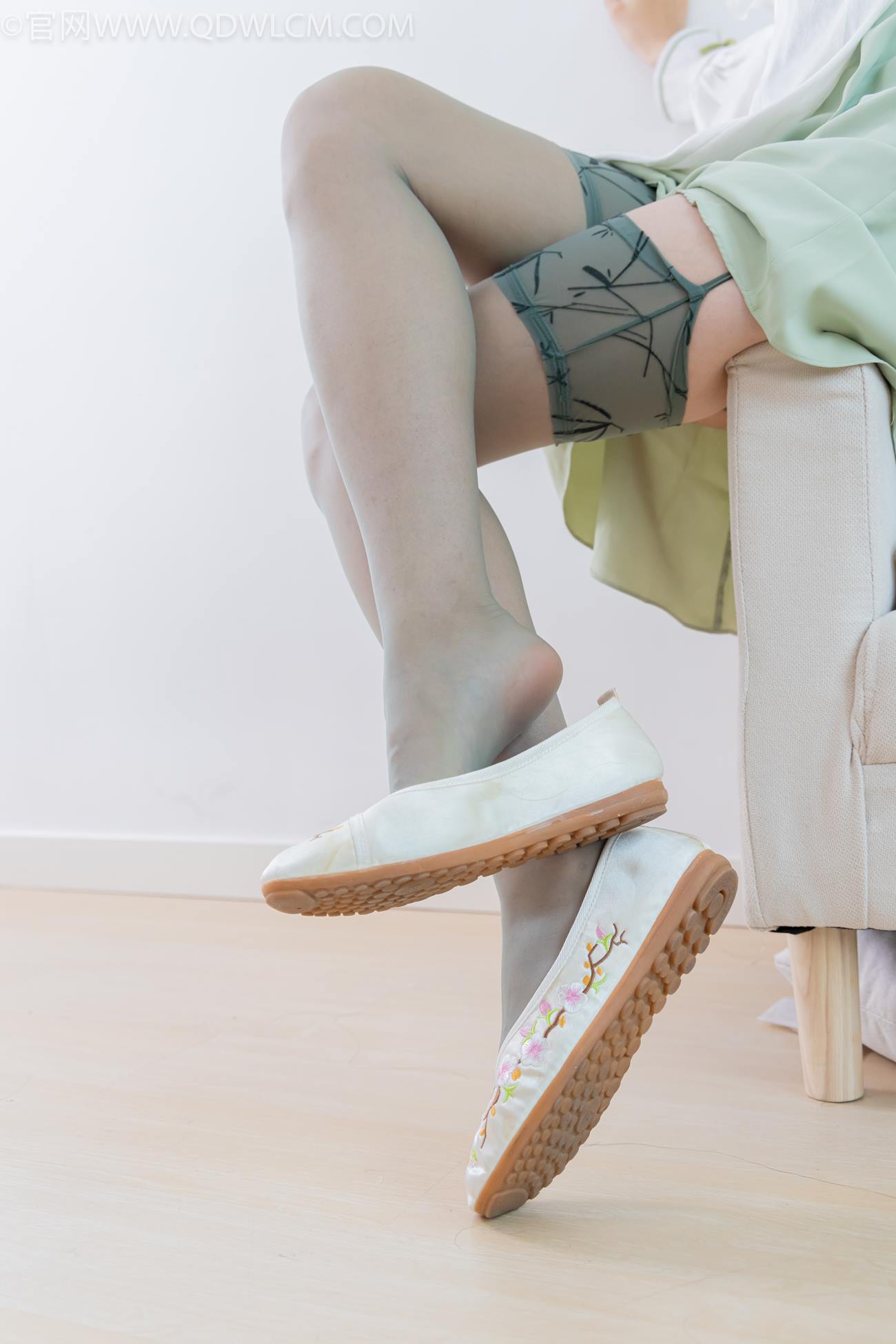 图片[44]-物恋传媒 NO.2323 泡泡-汉服、平底鞋、过膝丝袜[153P] – 速更版-美库