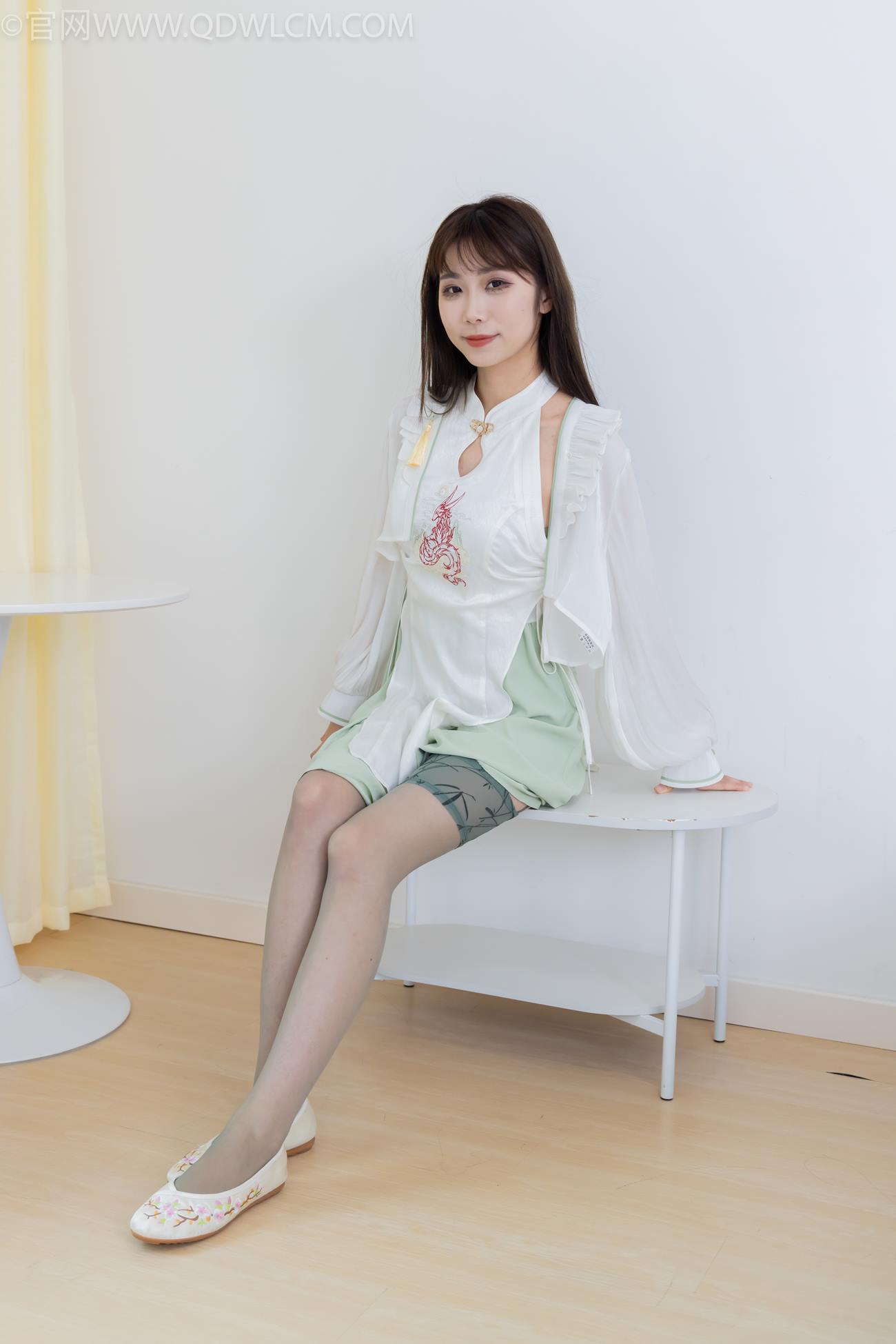 图片[154]-物恋传媒 NO.2323 泡泡-汉服、平底鞋、过膝丝袜[153P] – 速更版-美库