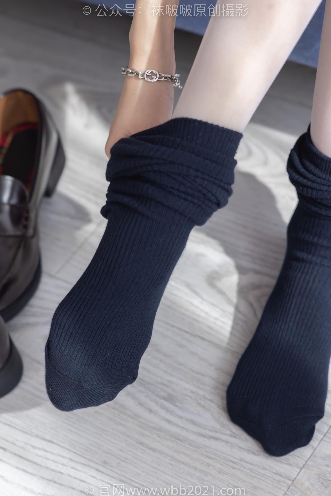 图片[30]-[BoBoSocks袜啵啵]NO.530 稚予-皮鞋、高跟鞋、深蓝色小腿棉袜、油亮白丝油亮肉丝、jk制服[110P] – 速更版-美库