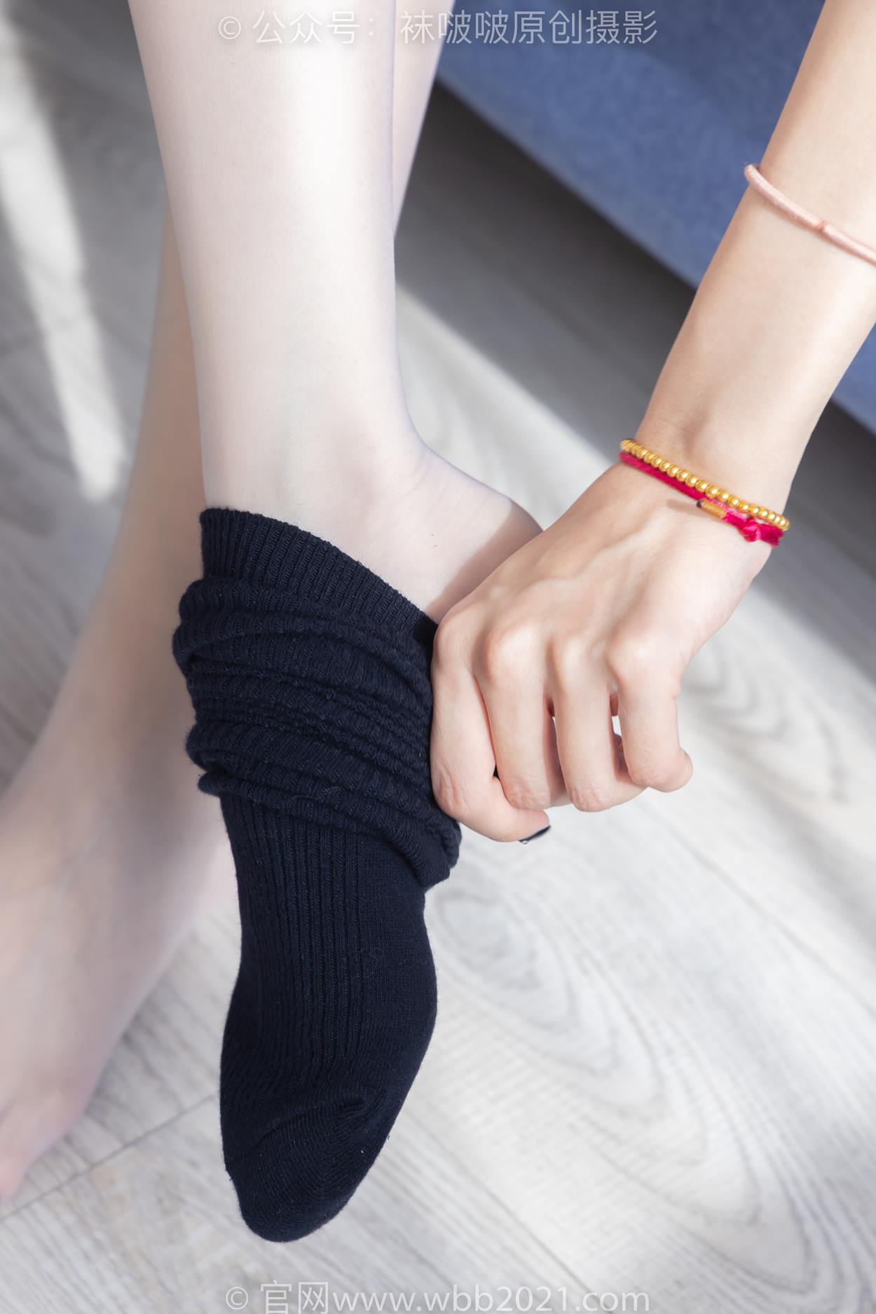 图片[31]-[BoBoSocks袜啵啵]NO.530 稚予-皮鞋、高跟鞋、深蓝色小腿棉袜、油亮白丝油亮肉丝、jk制服[110P] – 速更版-美库