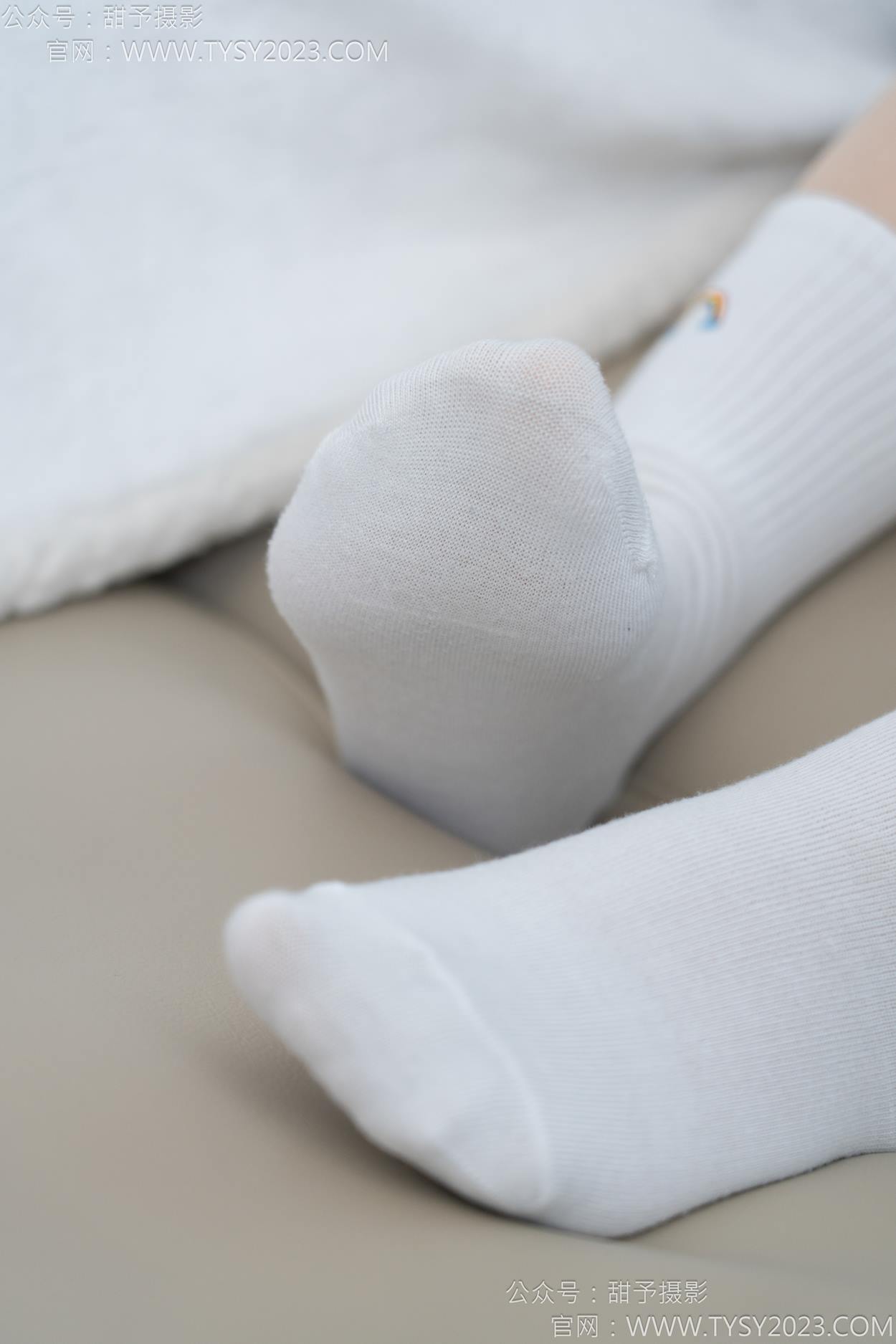 图片[98]-甜予摄影 NO.151 小葵-板鞋、白棉袜、薄肉丝[130P] – 速更版-美库