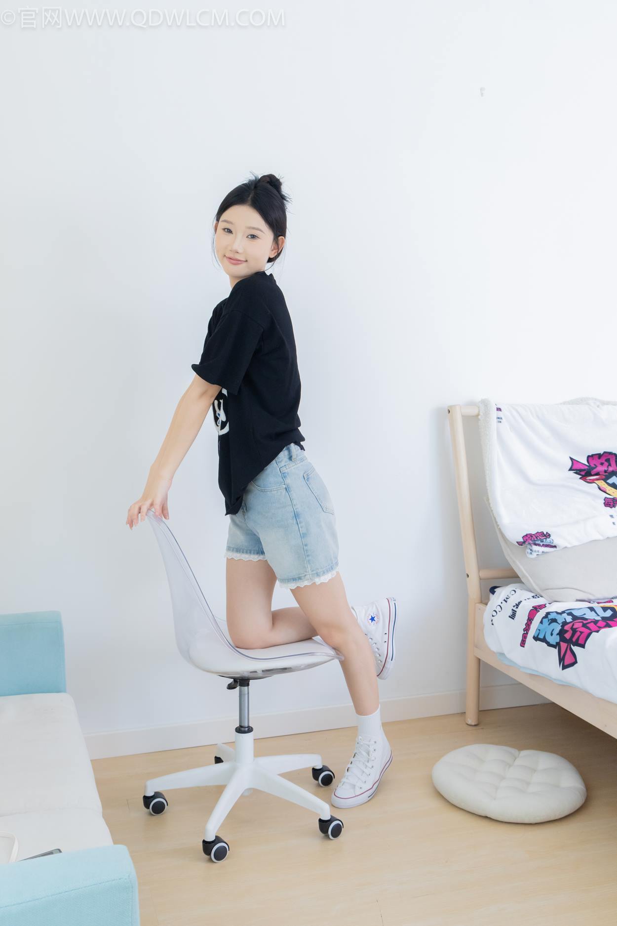 图片[64]-物恋传媒 NO.2324 小竹-匡威帆布鞋、白棉袜、黑棉袜[94P] – 速更版-美库