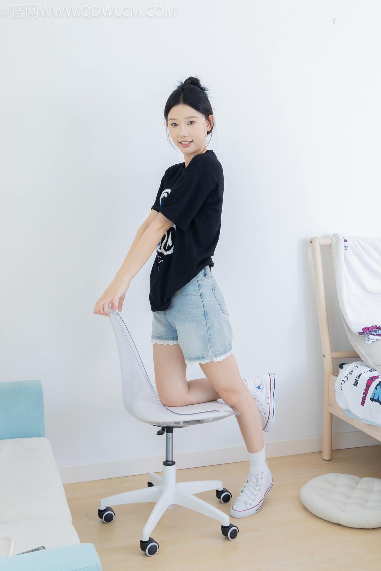 图片[65]-物恋传媒 NO.2324 小竹-匡威帆布鞋、白棉袜、黑棉袜[94P] – 速更版-美库