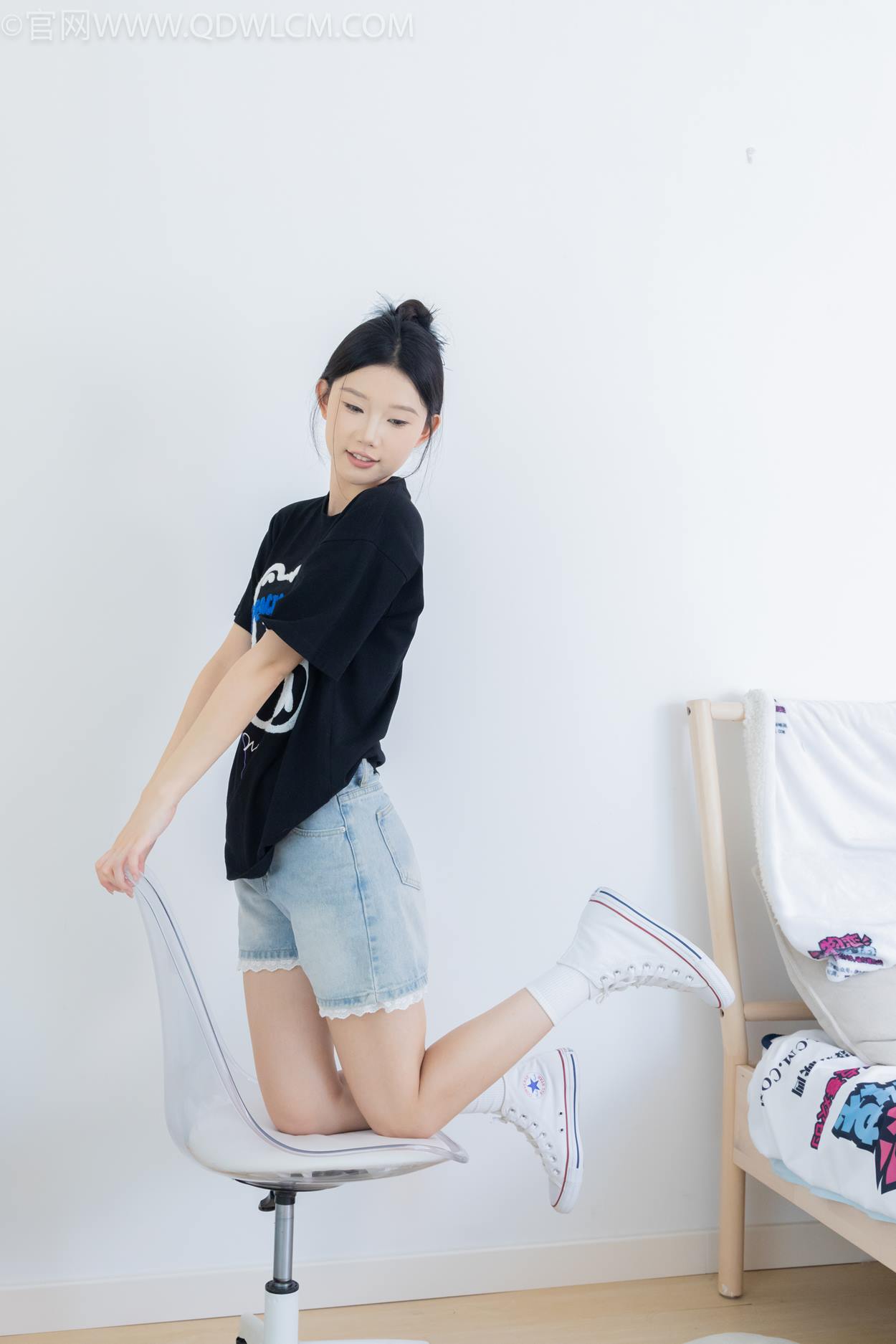 图片[66]-物恋传媒 NO.2324 小竹-匡威帆布鞋、白棉袜、黑棉袜[94P] – 速更版-美库