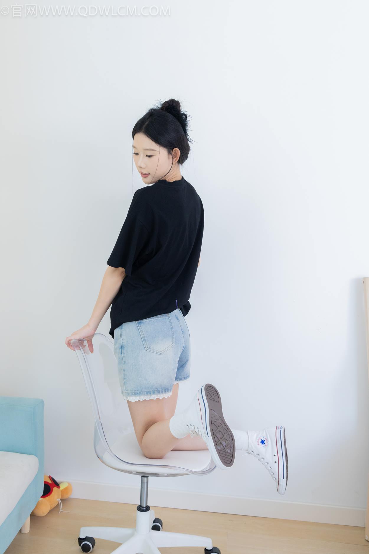 图片[70]-物恋传媒 NO.2324 小竹-匡威帆布鞋、白棉袜、黑棉袜[94P] – 速更版-美库