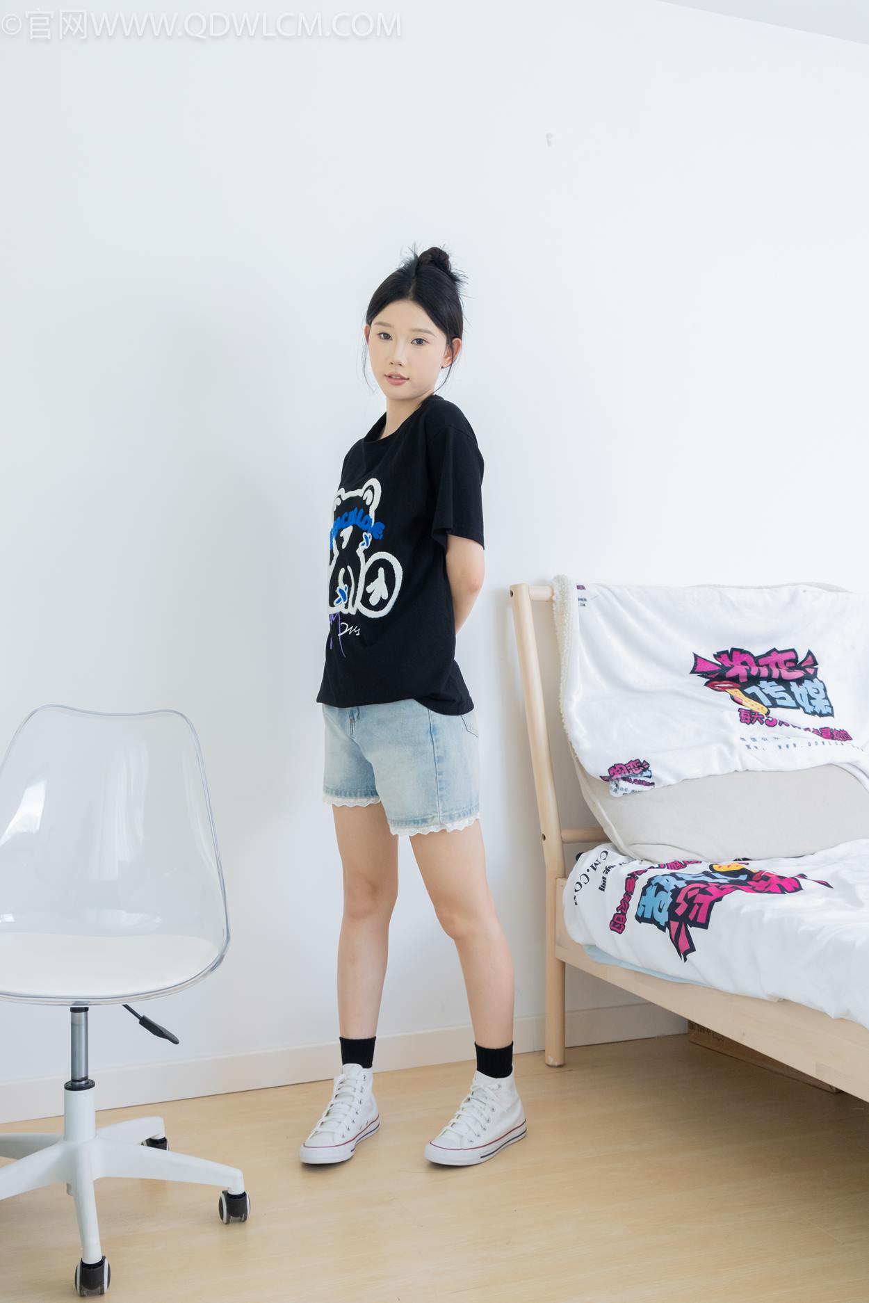 图片[76]-物恋传媒 NO.2324 小竹-匡威帆布鞋、白棉袜、黑棉袜[94P] – 速更版-美库