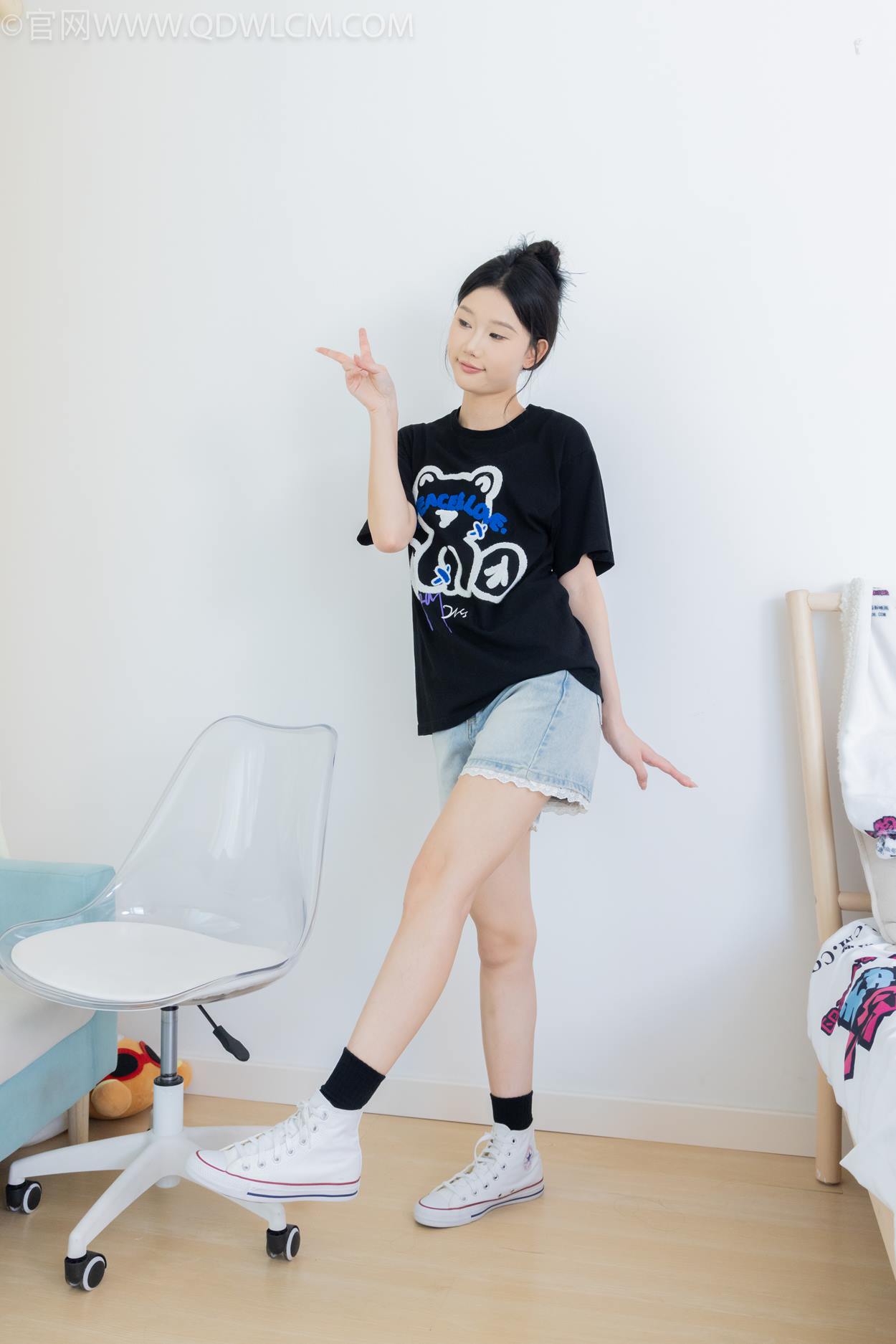 图片[78]-物恋传媒 NO.2324 小竹-匡威帆布鞋、白棉袜、黑棉袜[94P] – 速更版-美库