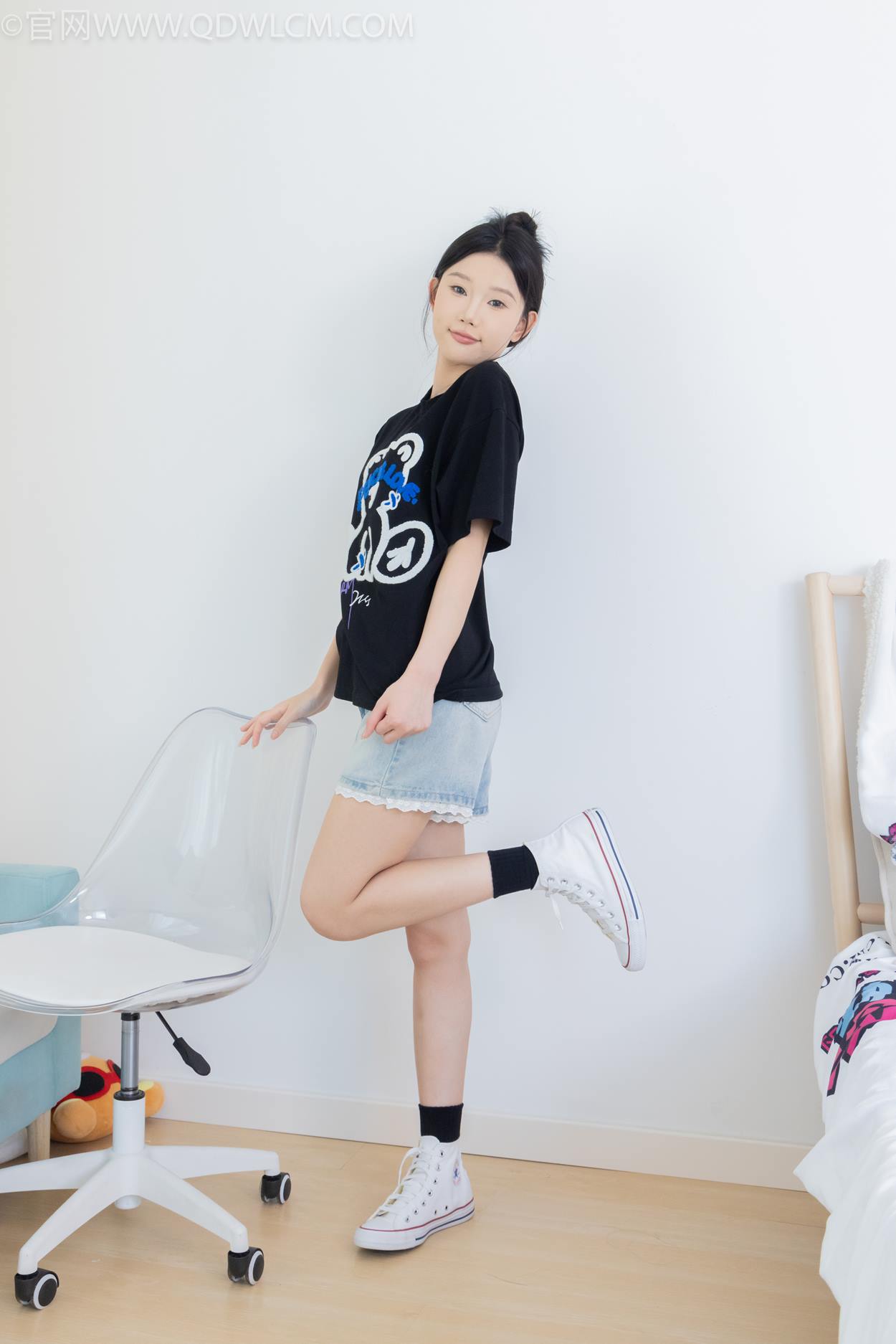 图片[86]-物恋传媒 NO.2324 小竹-匡威帆布鞋、白棉袜、黑棉袜[94P] – 速更版-美库