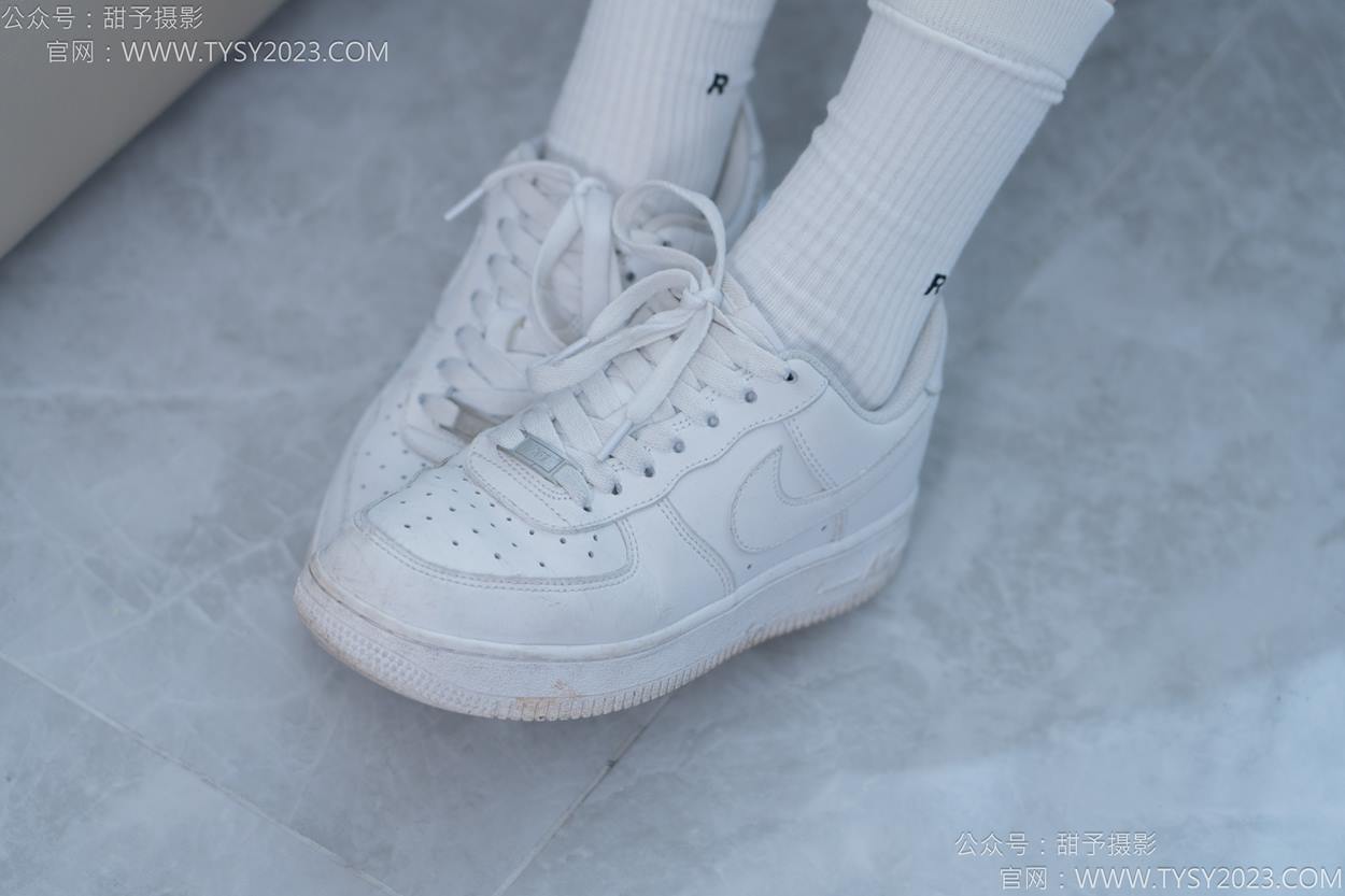 图片[16]-甜予摄影 NO.152 咻咻-板鞋、白棉袜、薄肉丝[130P] – 速更版-美库