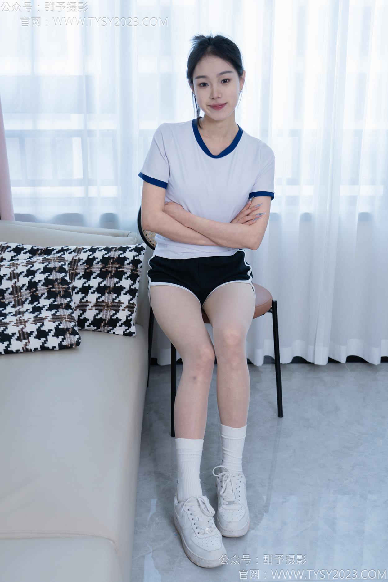 图片[25]-甜予摄影 NO.152 咻咻-板鞋、白棉袜、薄肉丝[130P] – 速更版-美库