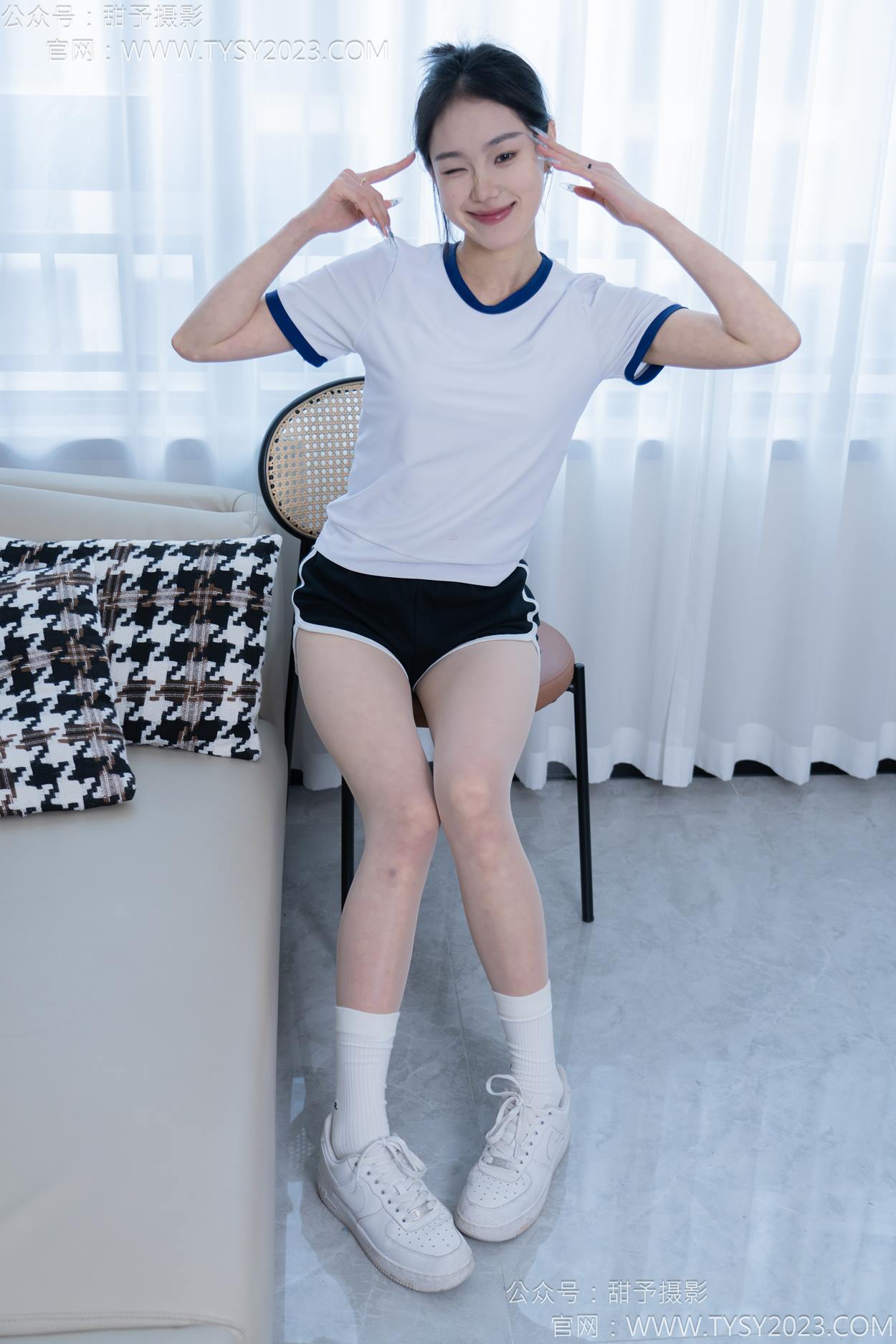 图片[30]-甜予摄影 NO.152 咻咻-板鞋、白棉袜、薄肉丝[130P] – 速更版-美库