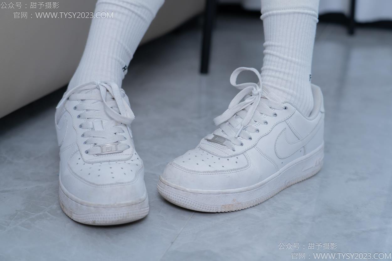 图片[33]-甜予摄影 NO.152 咻咻-板鞋、白棉袜、薄肉丝[130P] – 速更版-美库