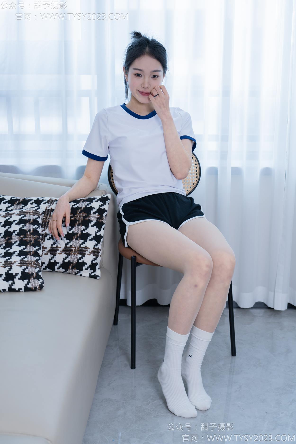 图片[34]-甜予摄影 NO.152 咻咻-板鞋、白棉袜、薄肉丝[130P] – 速更版-美库