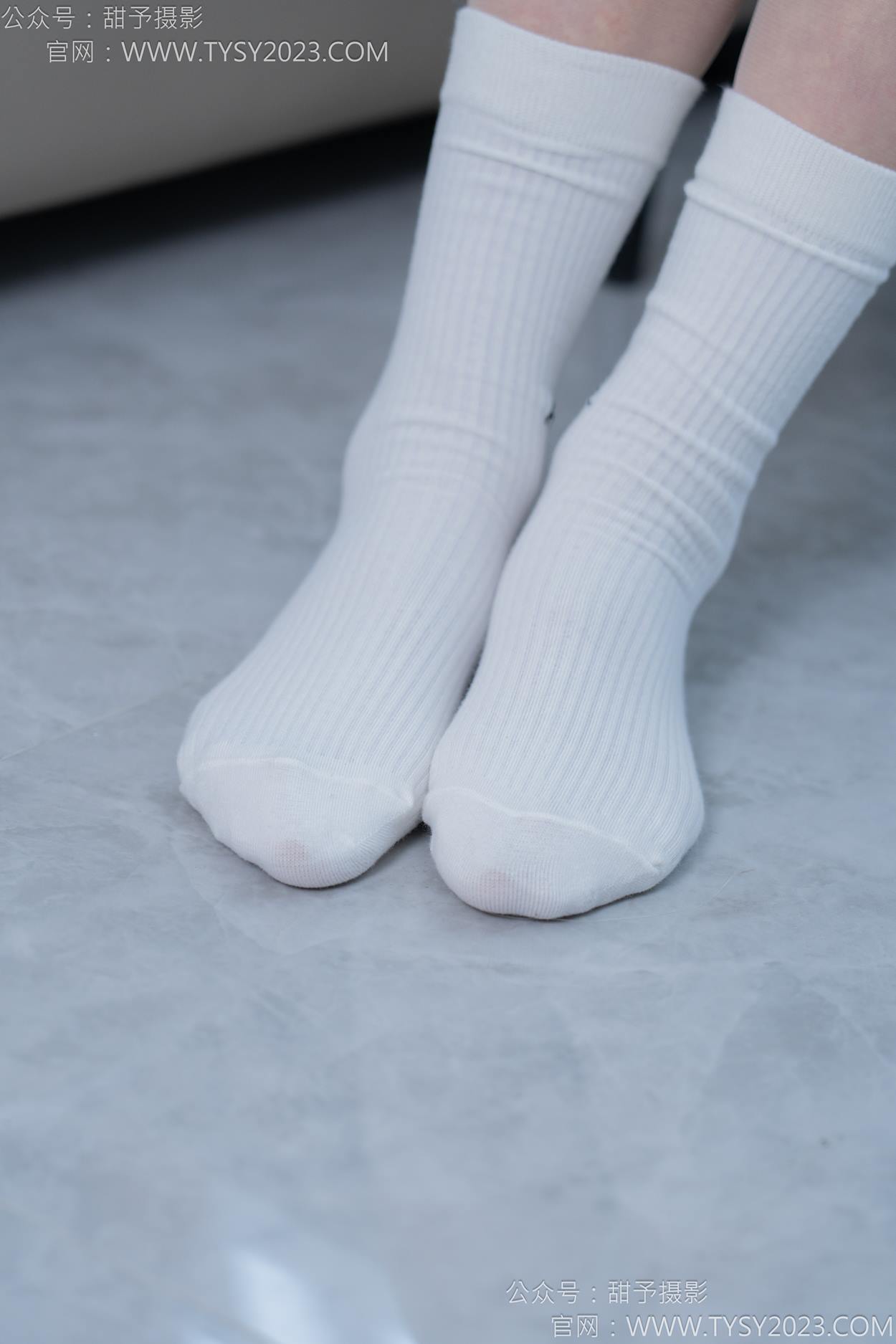 图片[46]-甜予摄影 NO.152 咻咻-板鞋、白棉袜、薄肉丝[130P] – 速更版-美库
