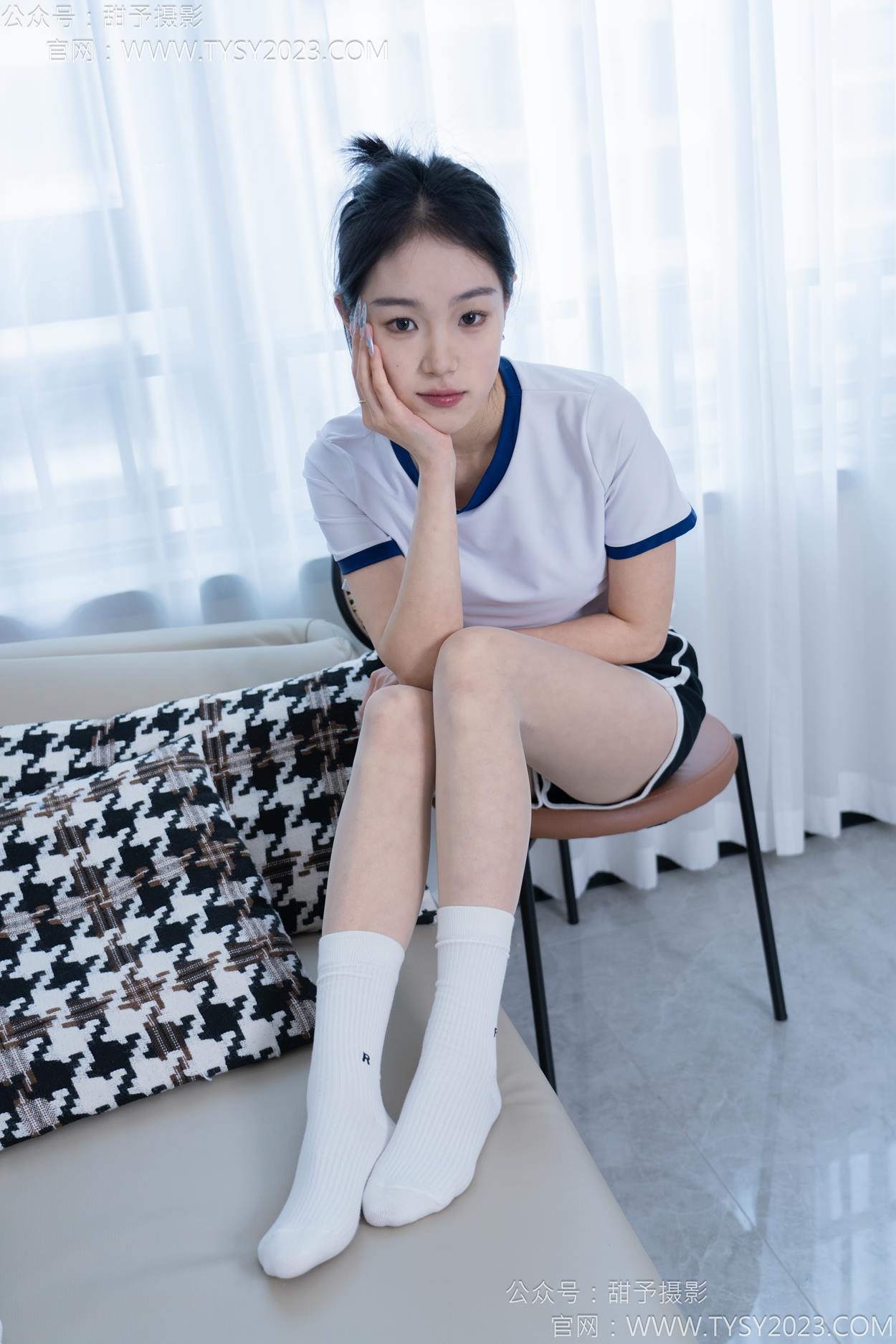 图片[49]-甜予摄影 NO.152 咻咻-板鞋、白棉袜、薄肉丝[130P] – 速更版-美库