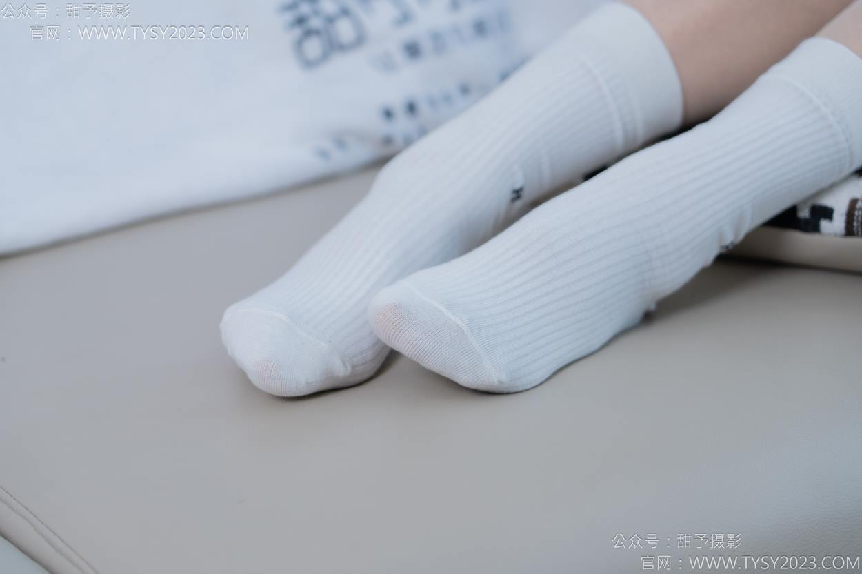图片[69]-甜予摄影 NO.152 咻咻-板鞋、白棉袜、薄肉丝[130P] – 速更版-美库