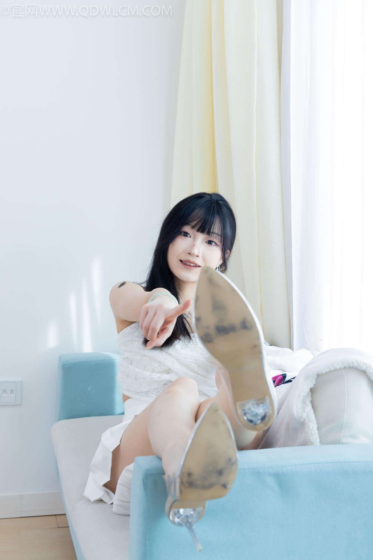 图片[57]-物恋传媒 NO.2325 嘟嘟-透明高跟鞋、高跟凉鞋、白船袜、裸足[156P] – 速更版-美库