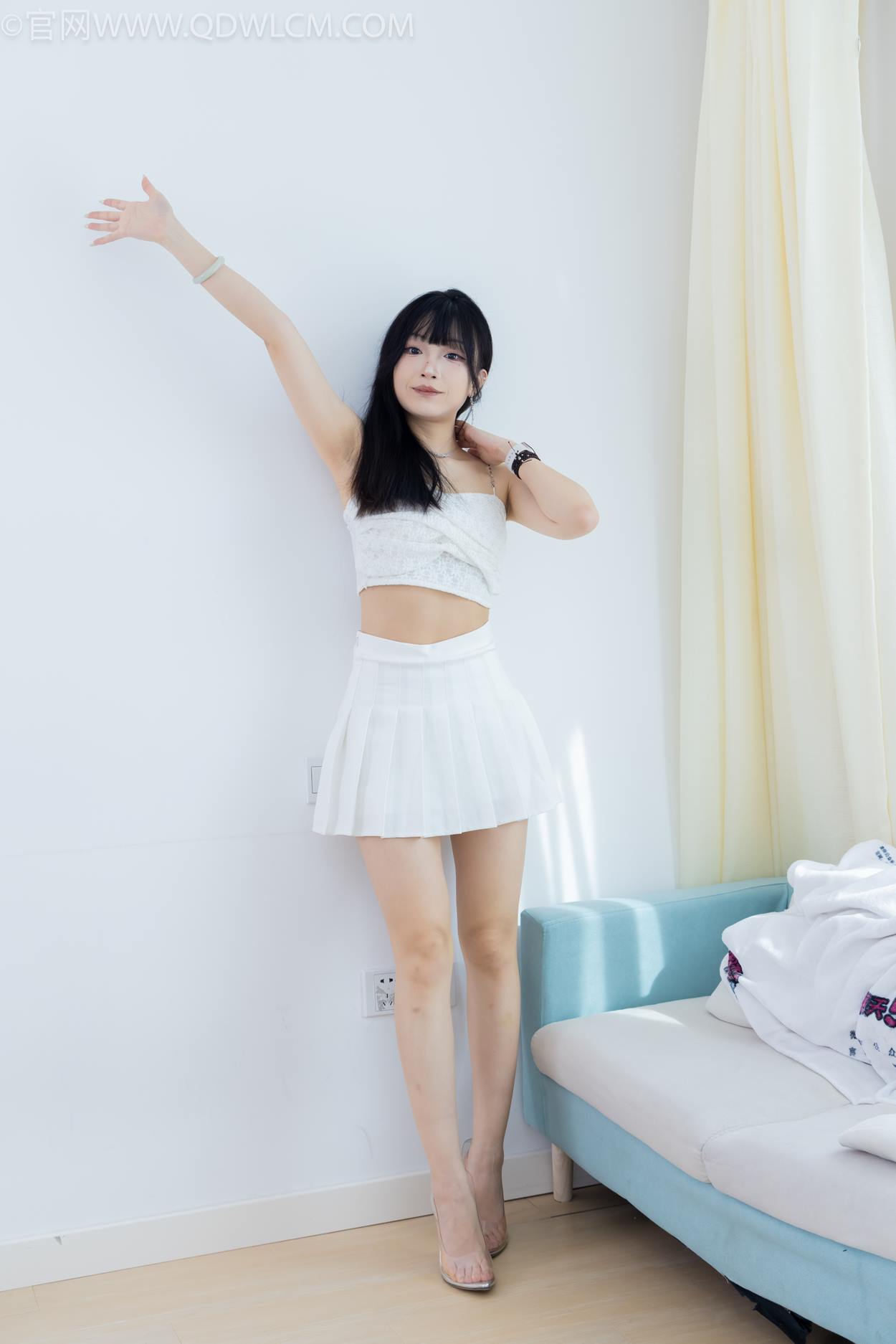 图片[67]-物恋传媒 NO.2325 嘟嘟-透明高跟鞋、高跟凉鞋、白船袜、裸足[156P] – 速更版-美库