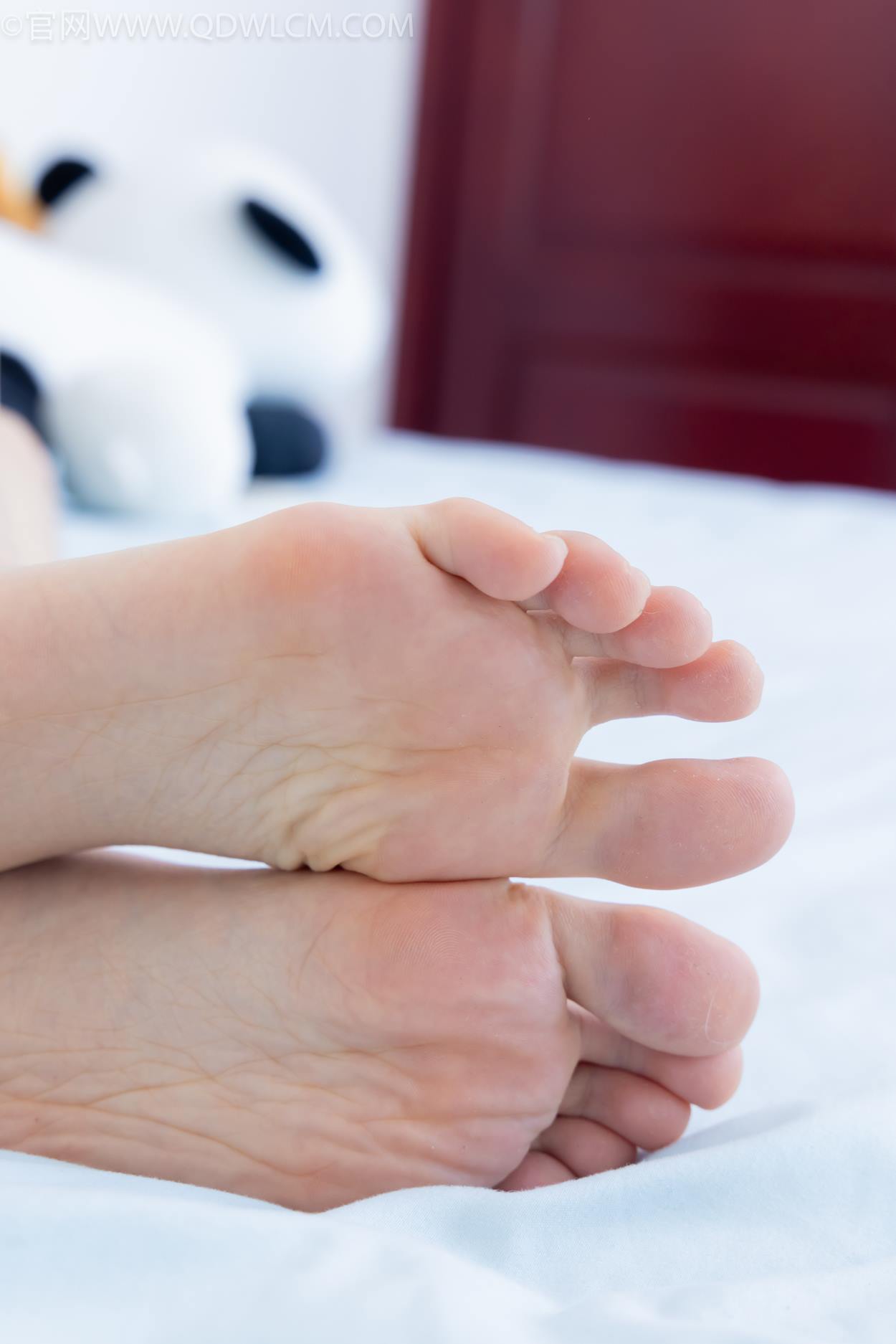 图片[105]-物恋传媒 NO.2325 嘟嘟-透明高跟鞋、高跟凉鞋、白船袜、裸足[156P] – 速更版-美库