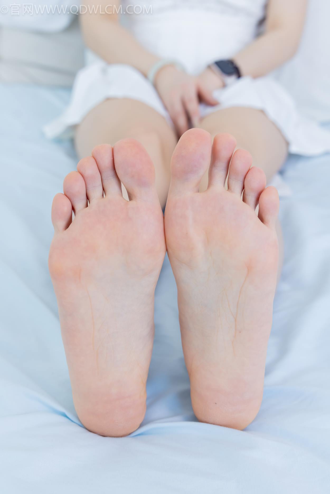 图片[116]-物恋传媒 NO.2325 嘟嘟-透明高跟鞋、高跟凉鞋、白船袜、裸足[156P] – 速更版-美库