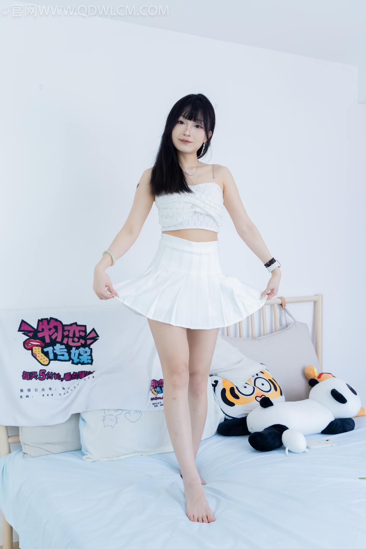 图片[125]-物恋传媒 NO.2325 嘟嘟-透明高跟鞋、高跟凉鞋、白船袜、裸足[156P] – 速更版-美库