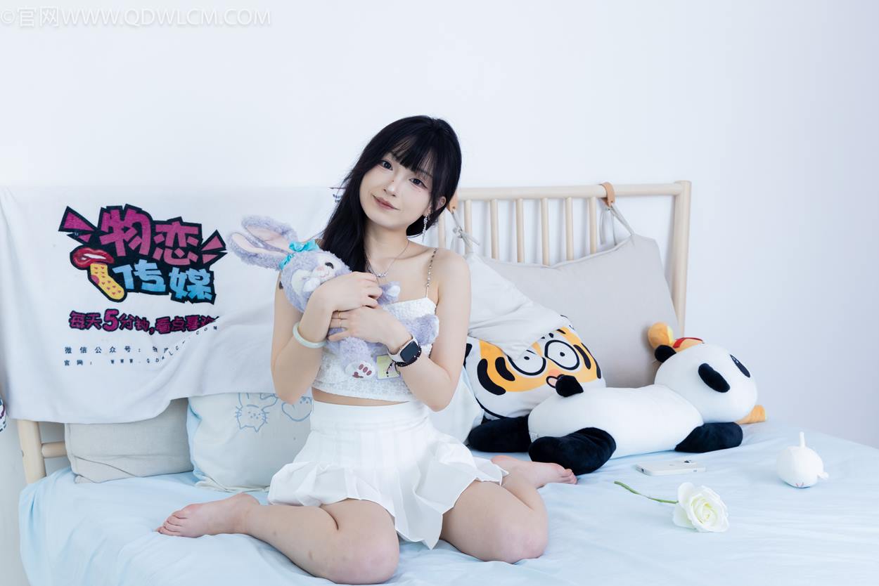 图片[138]-物恋传媒 NO.2325 嘟嘟-透明高跟鞋、高跟凉鞋、白船袜、裸足[156P] – 速更版-美库