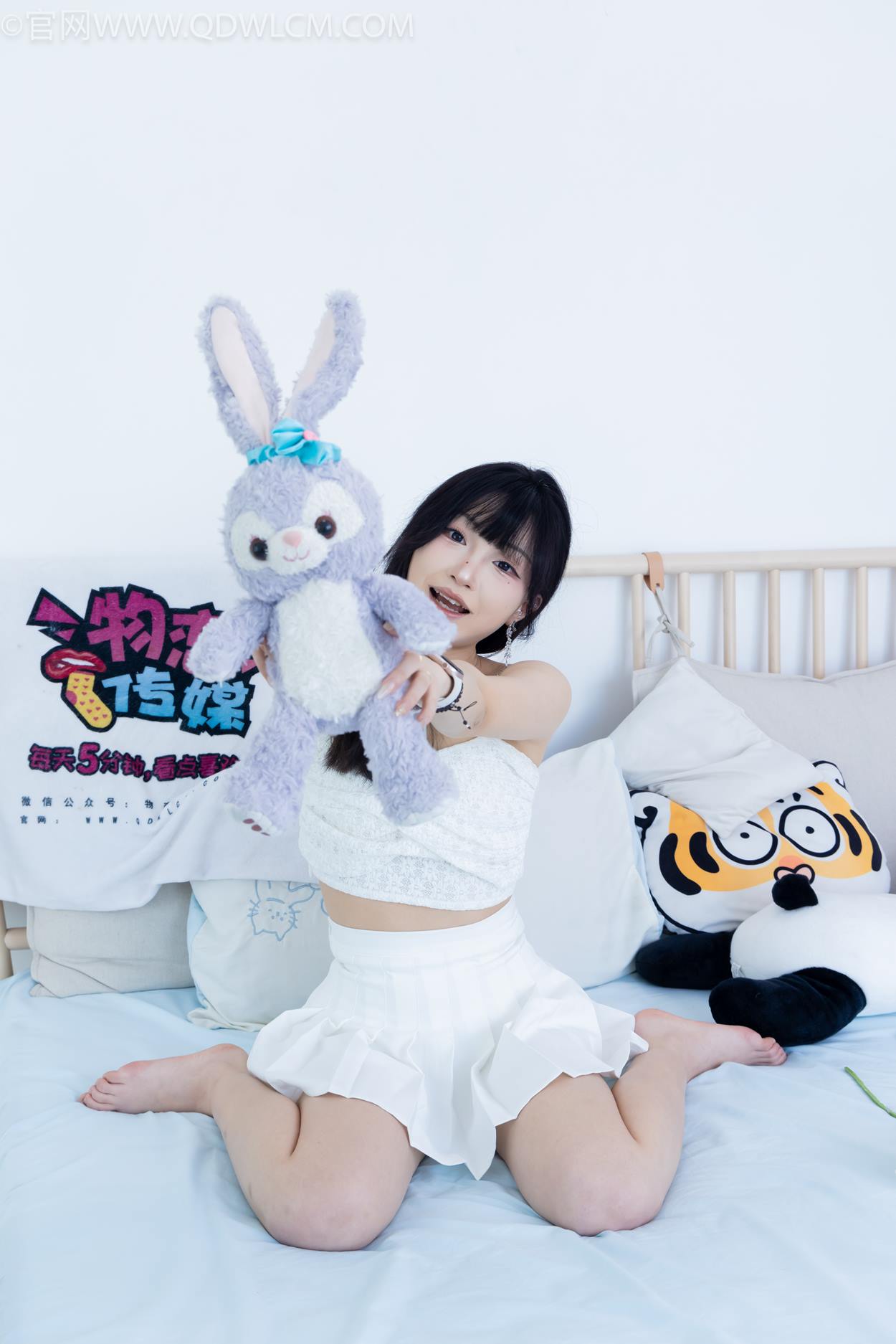 图片[140]-物恋传媒 NO.2325 嘟嘟-透明高跟鞋、高跟凉鞋、白船袜、裸足[156P] – 速更版-美库