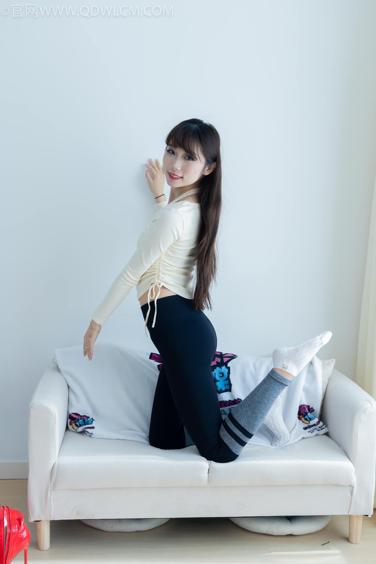 图片[34]-物恋传媒 NO.2326 泡泡-高跟长靴、白棉袜、裸足[128P] – 速更版-美库